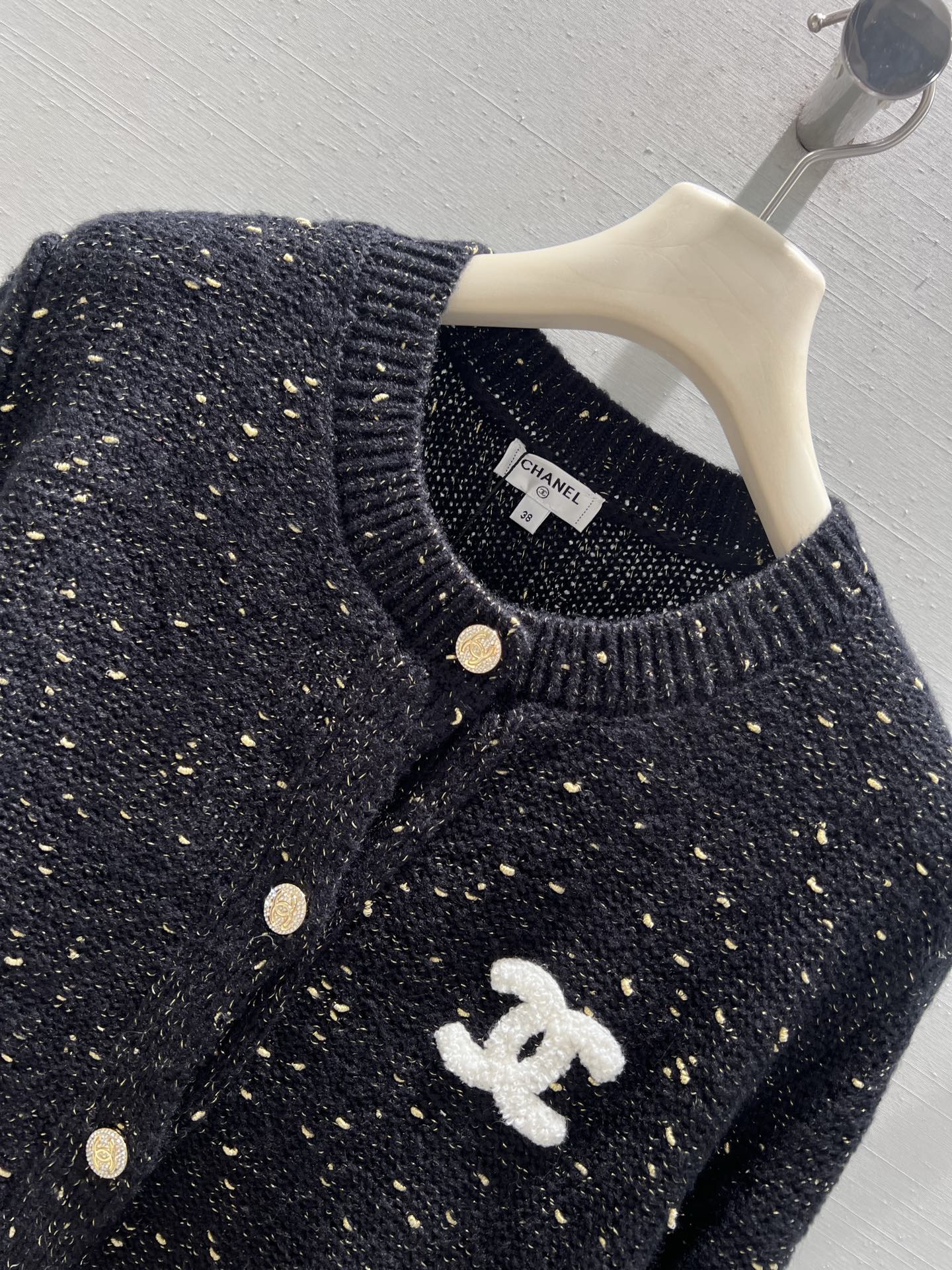 26SS NEW Three-dimensional double C embroidered logo mixed color knitted cardigan
