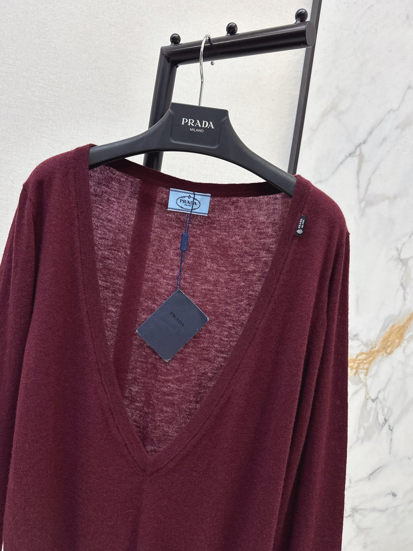 26SS NEW v-neck cashmere sweater