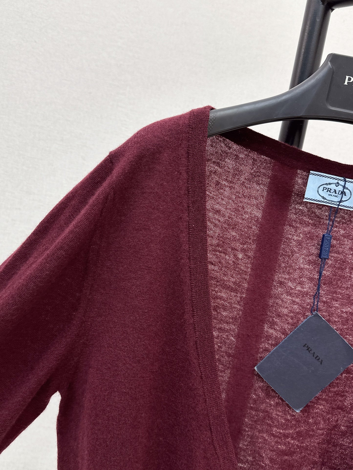 26SS NEW v-neck cashmere sweater