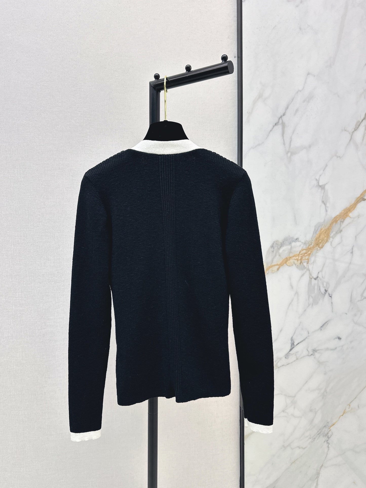 26SS NEW v-neck cardigan