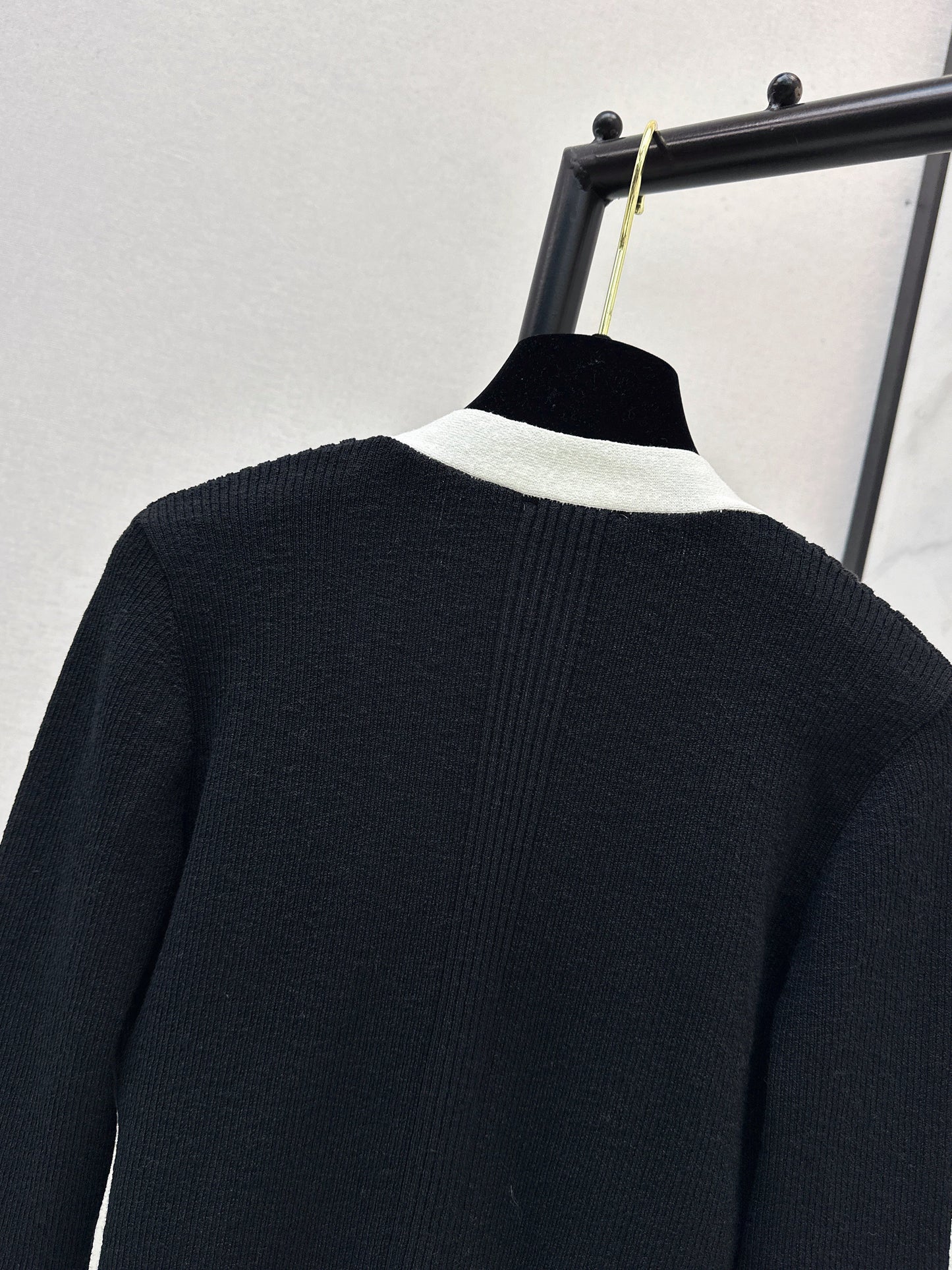 26SS NEW v-neck cardigan