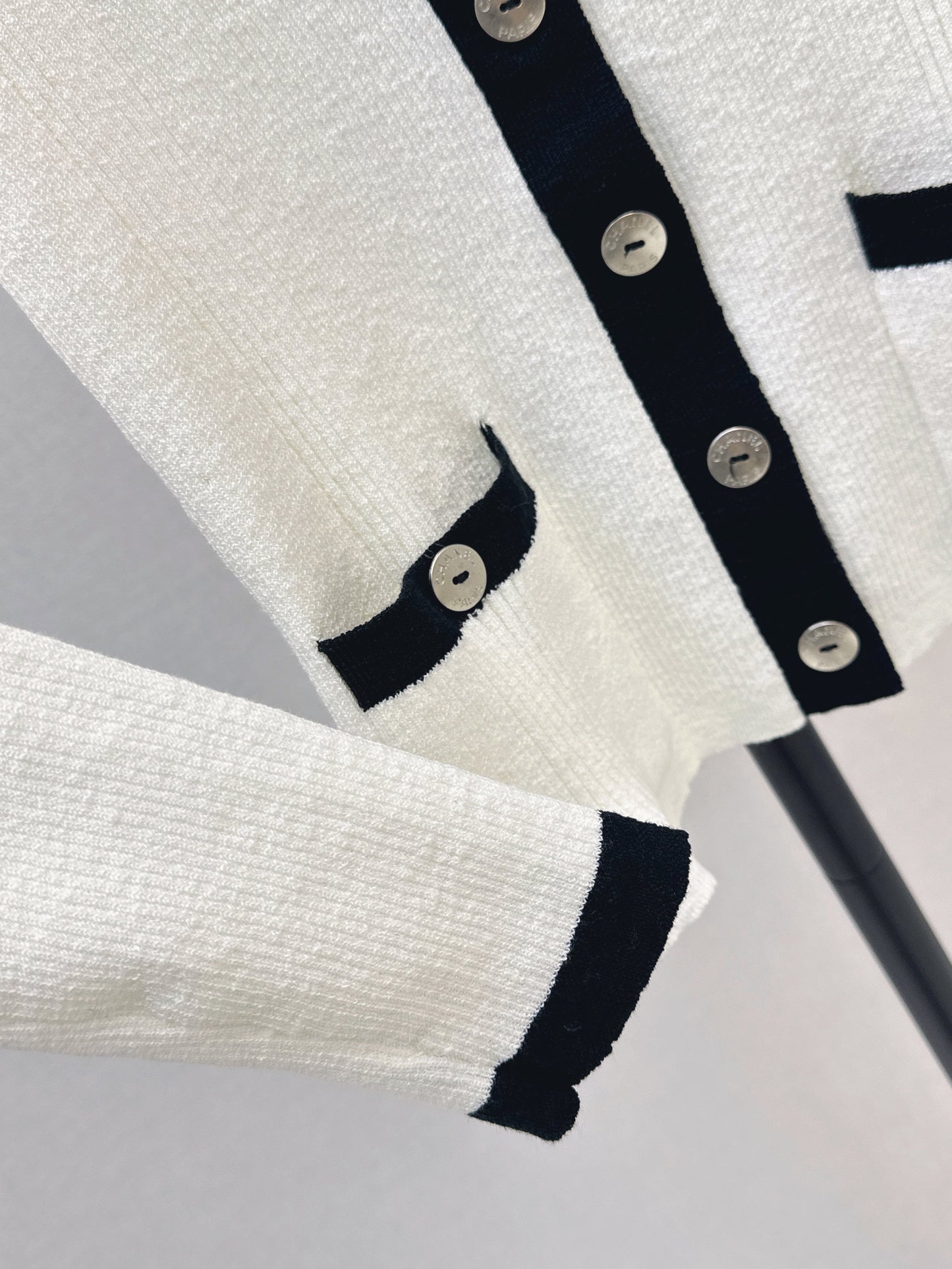 26SS NEW v-neck cardigan