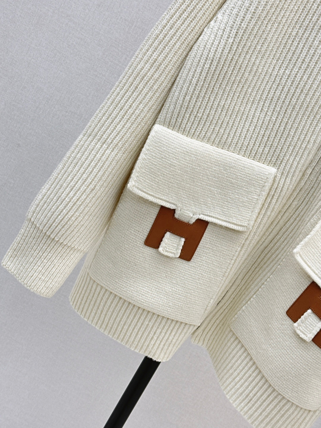🔥Highest Quality🔥26SS NEW Classic H pattern decorative pocket wool knitted cardigan