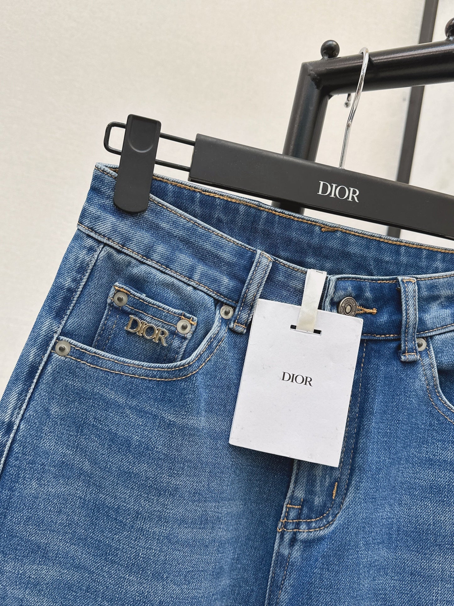 26SS NEUE Straight Jeans