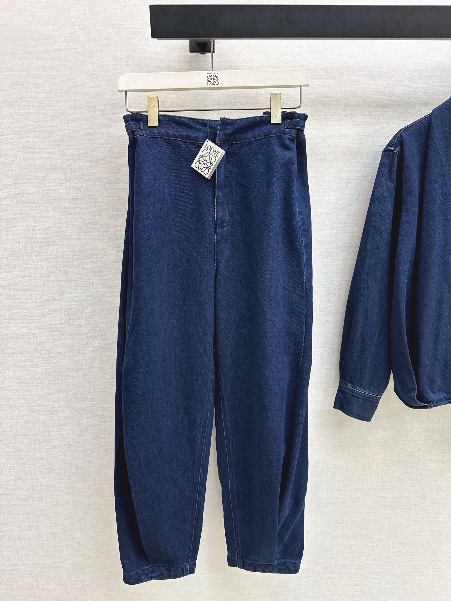 26SS NEUE Jeanshose