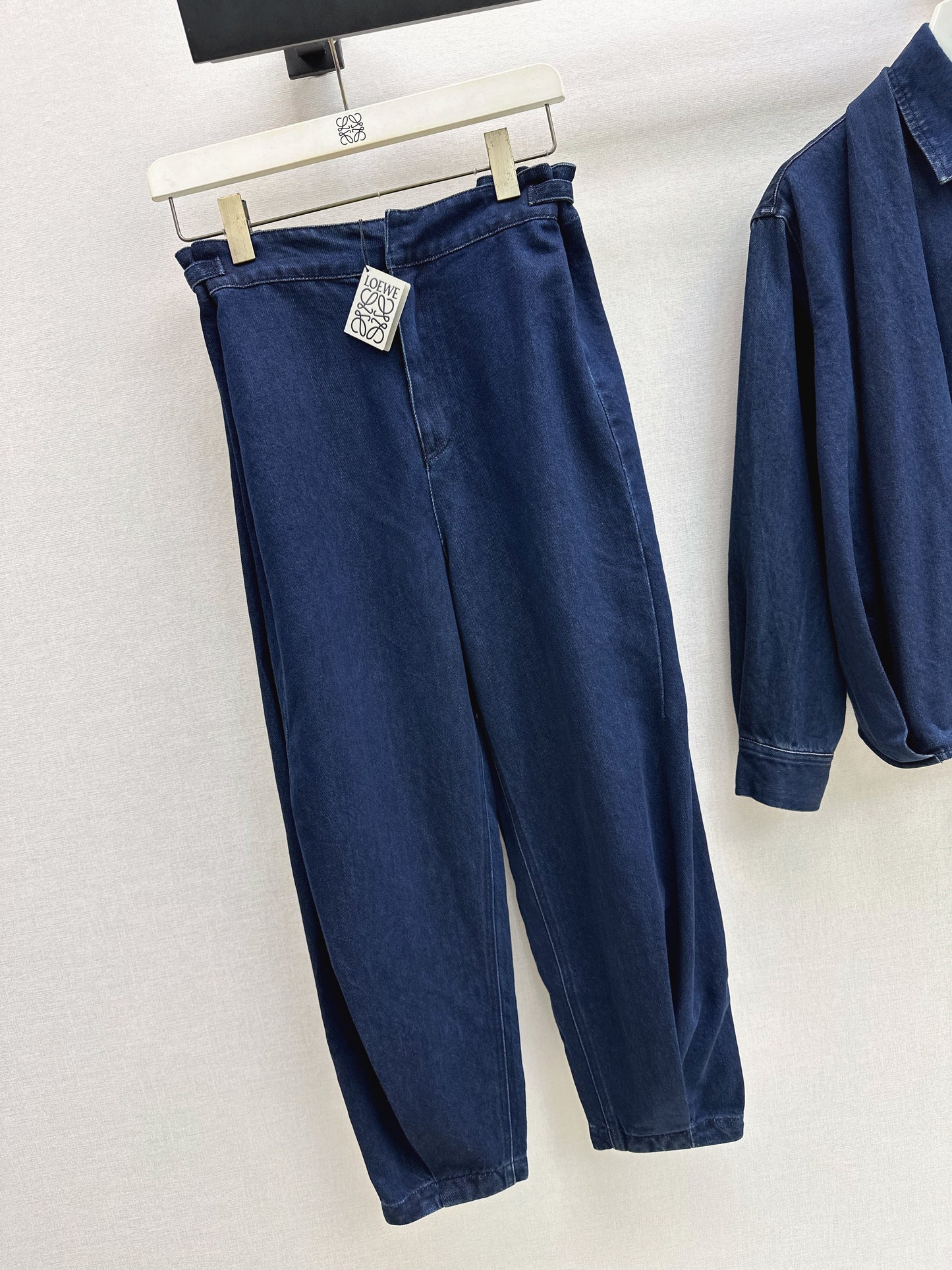 26SS NEUE Jeanshose
