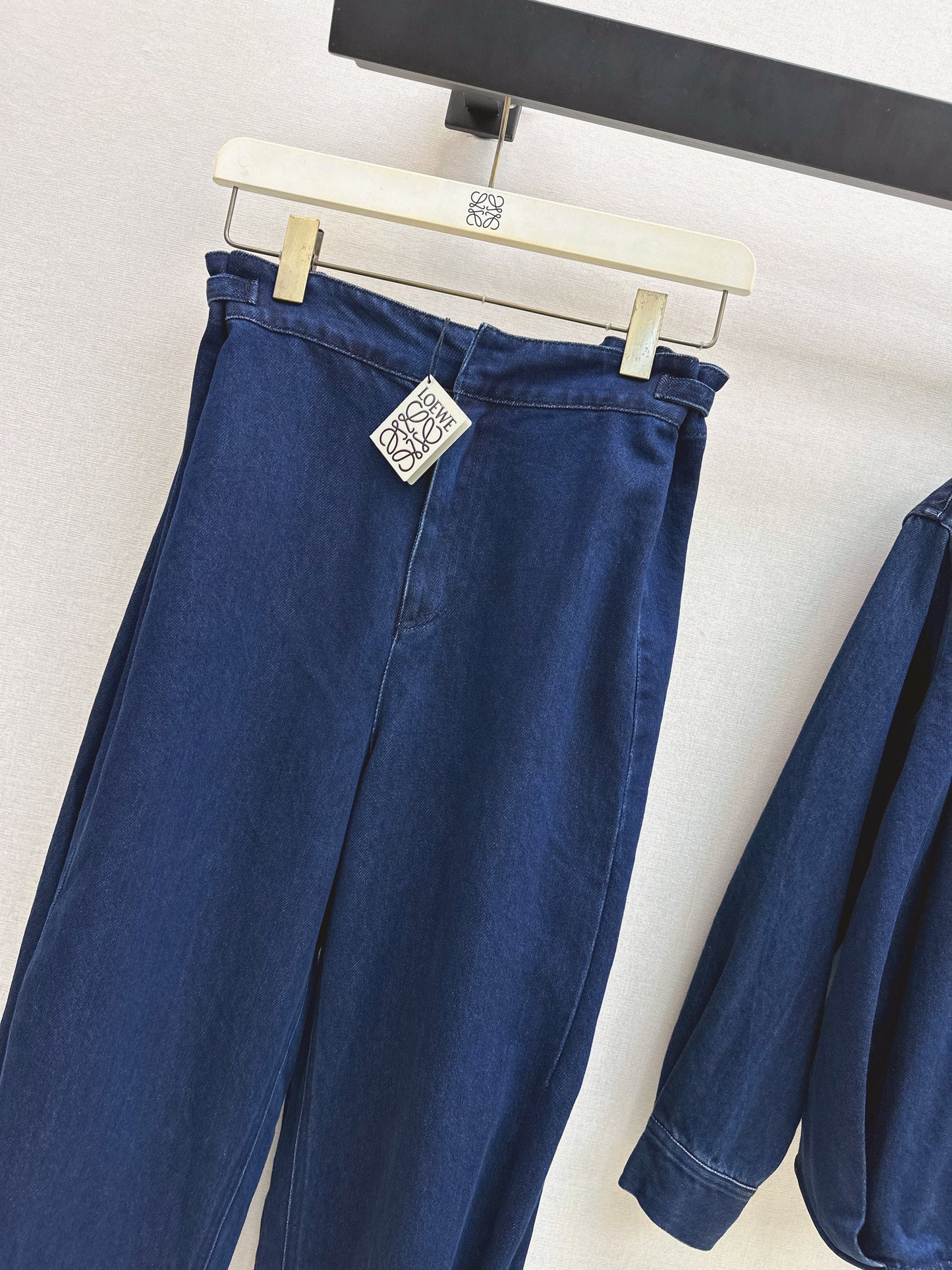 26SS NEUE Jeanshose