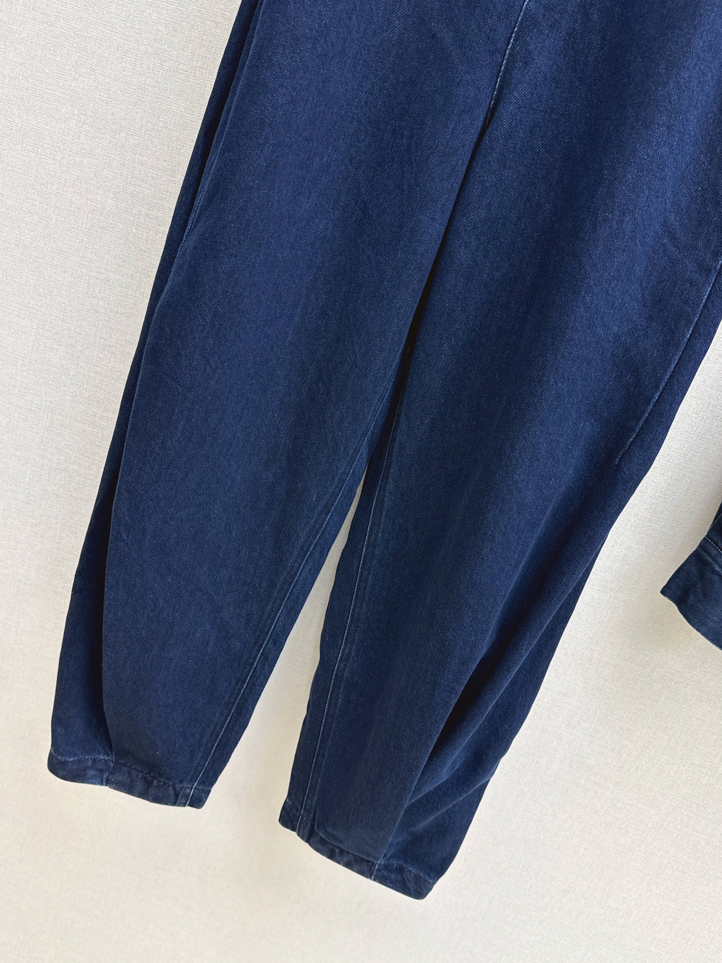 26SS NEUE Jeanshose