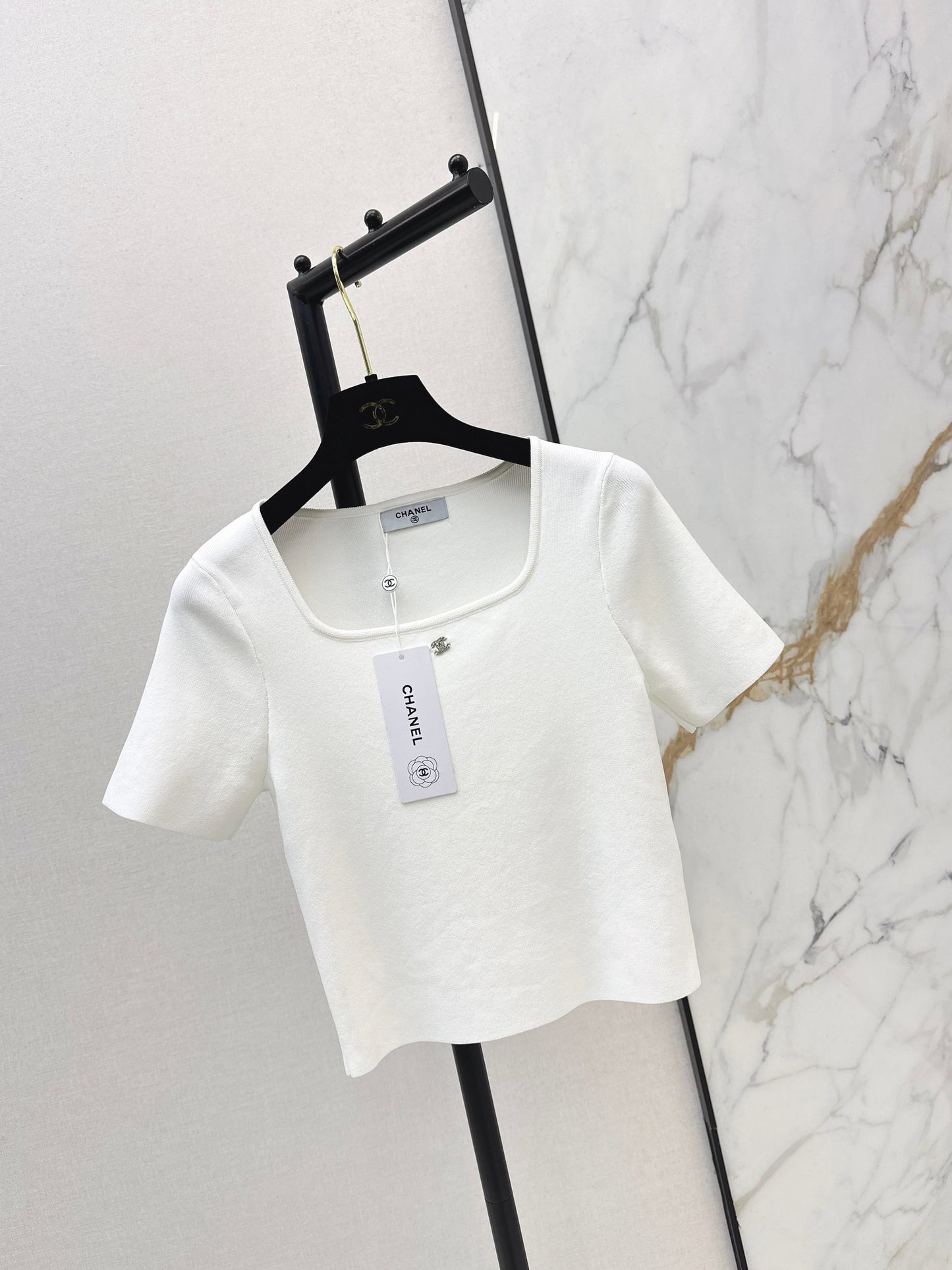 26SS NEUER Strickpullover mit eckigem Ausschnitt