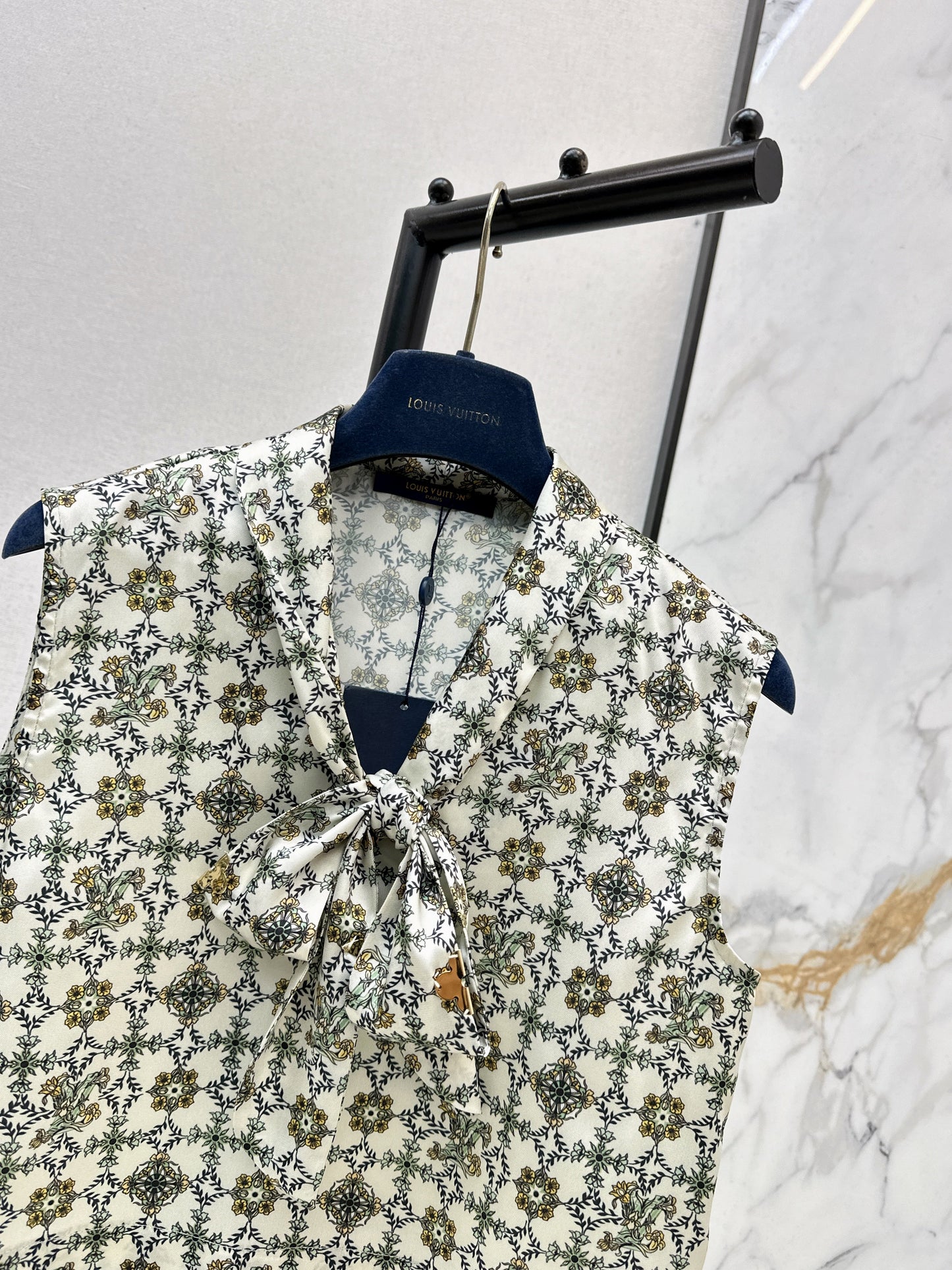 26SS NEW print sleeveless top
