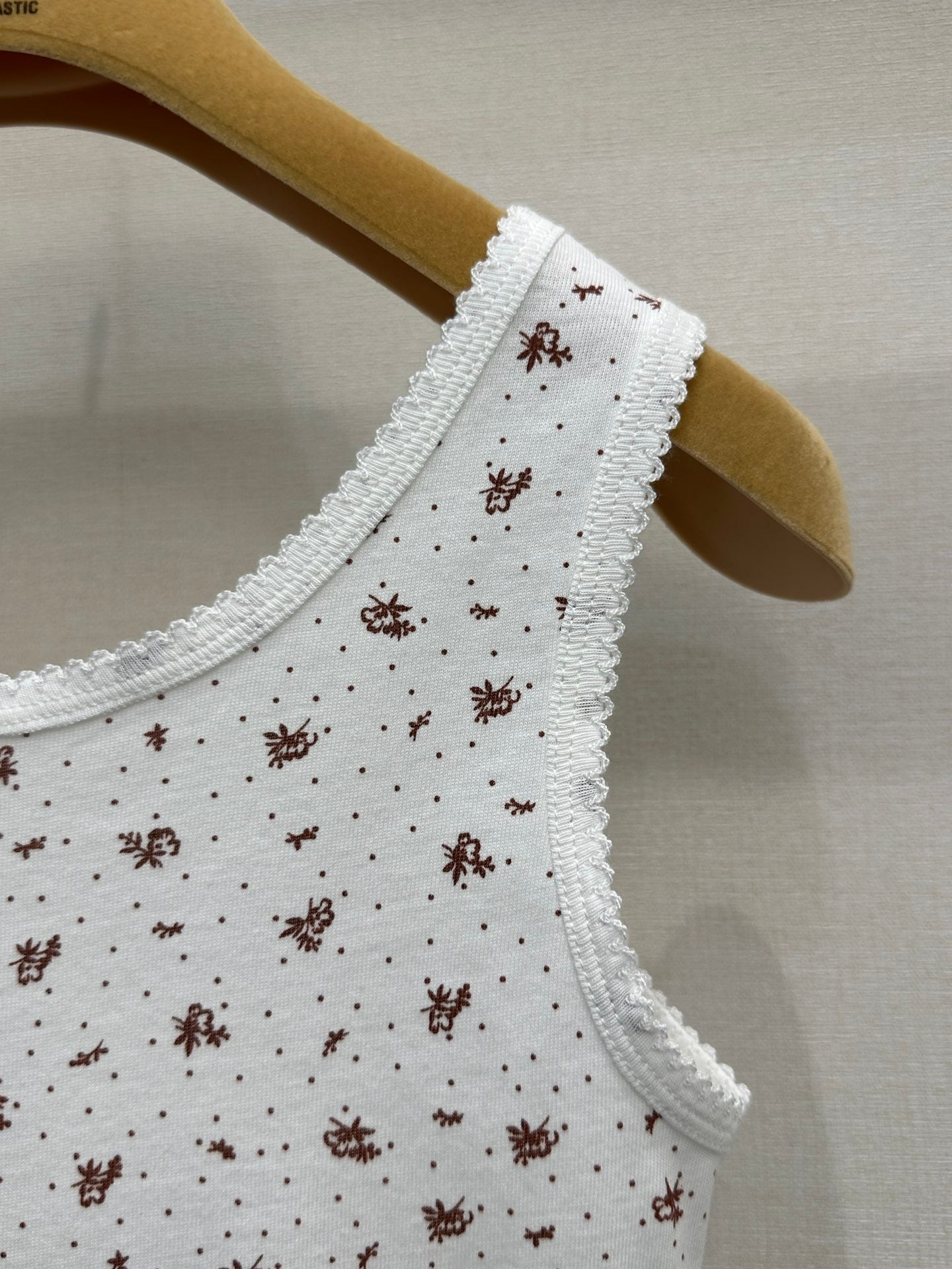 26SS NEW Fully printed floral lace U-neck vest