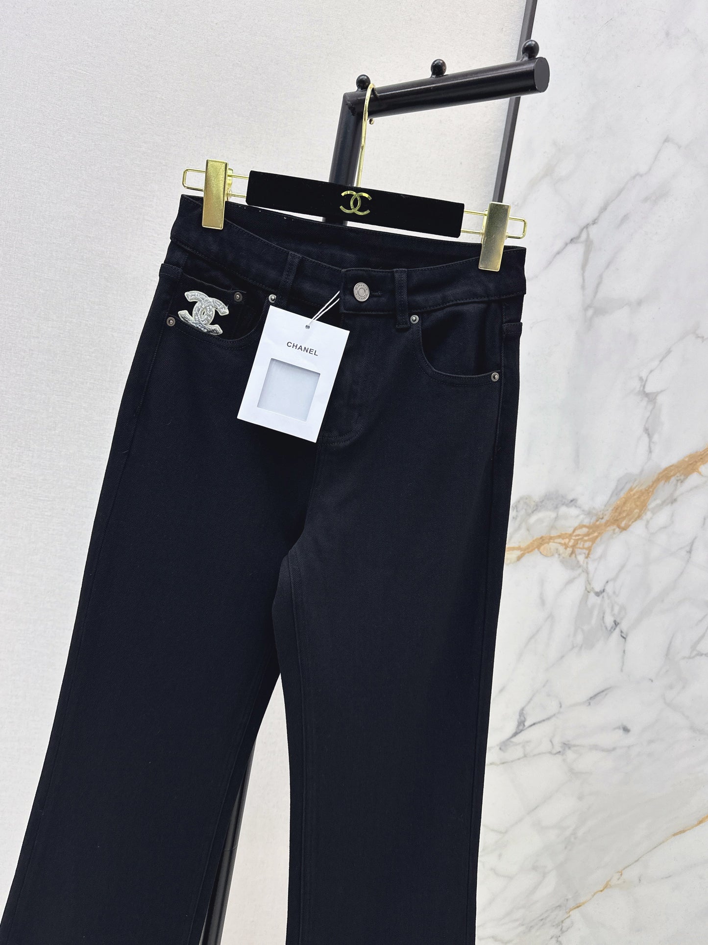 26SS NEUE Straight Jeans