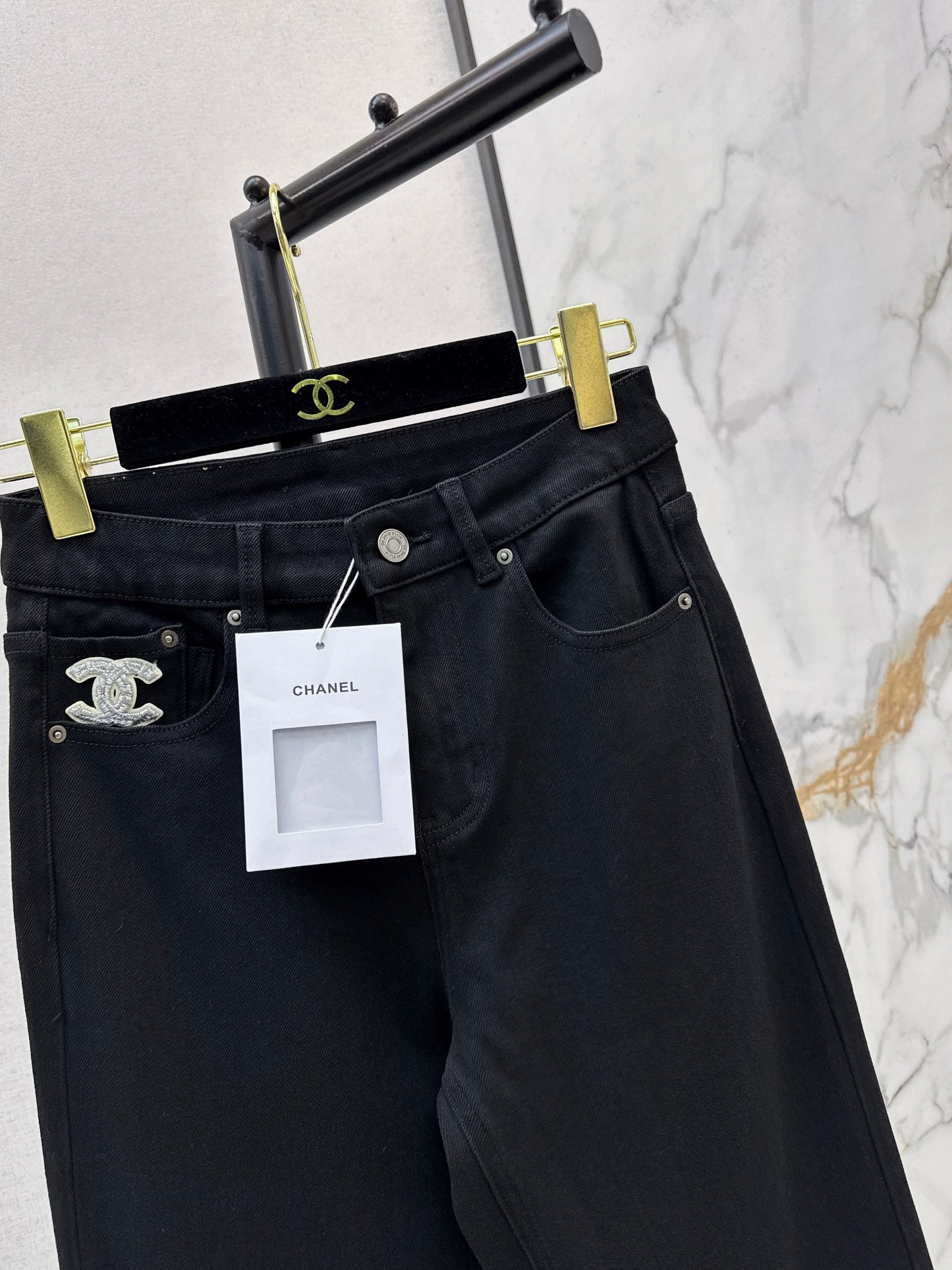 26SS NEUE Straight Jeans