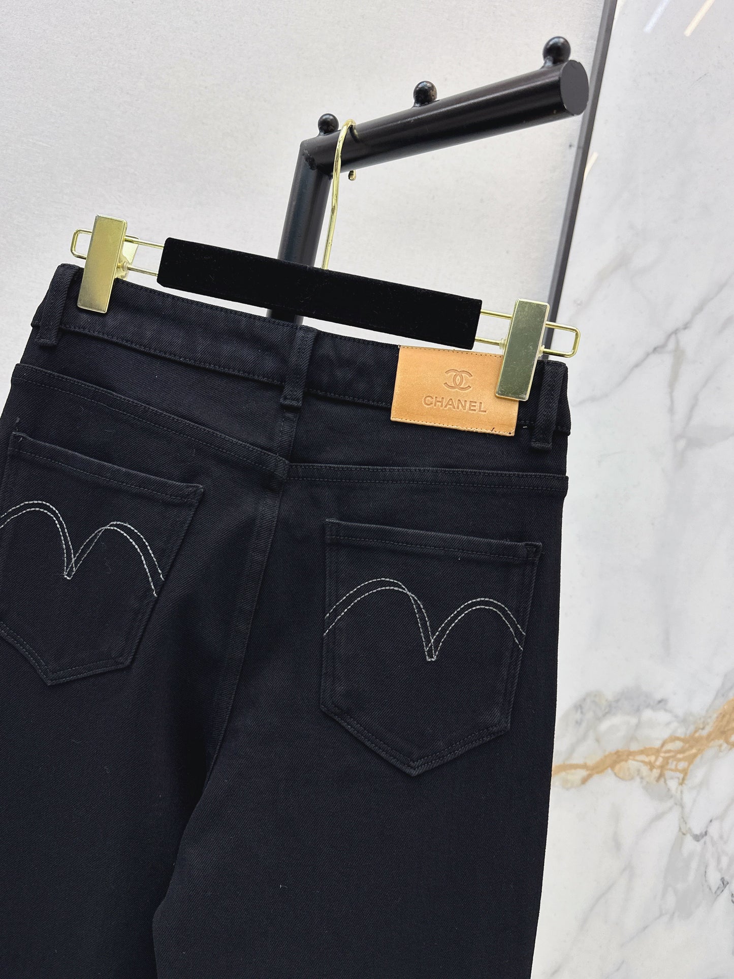 26SS NEUE Straight Jeans