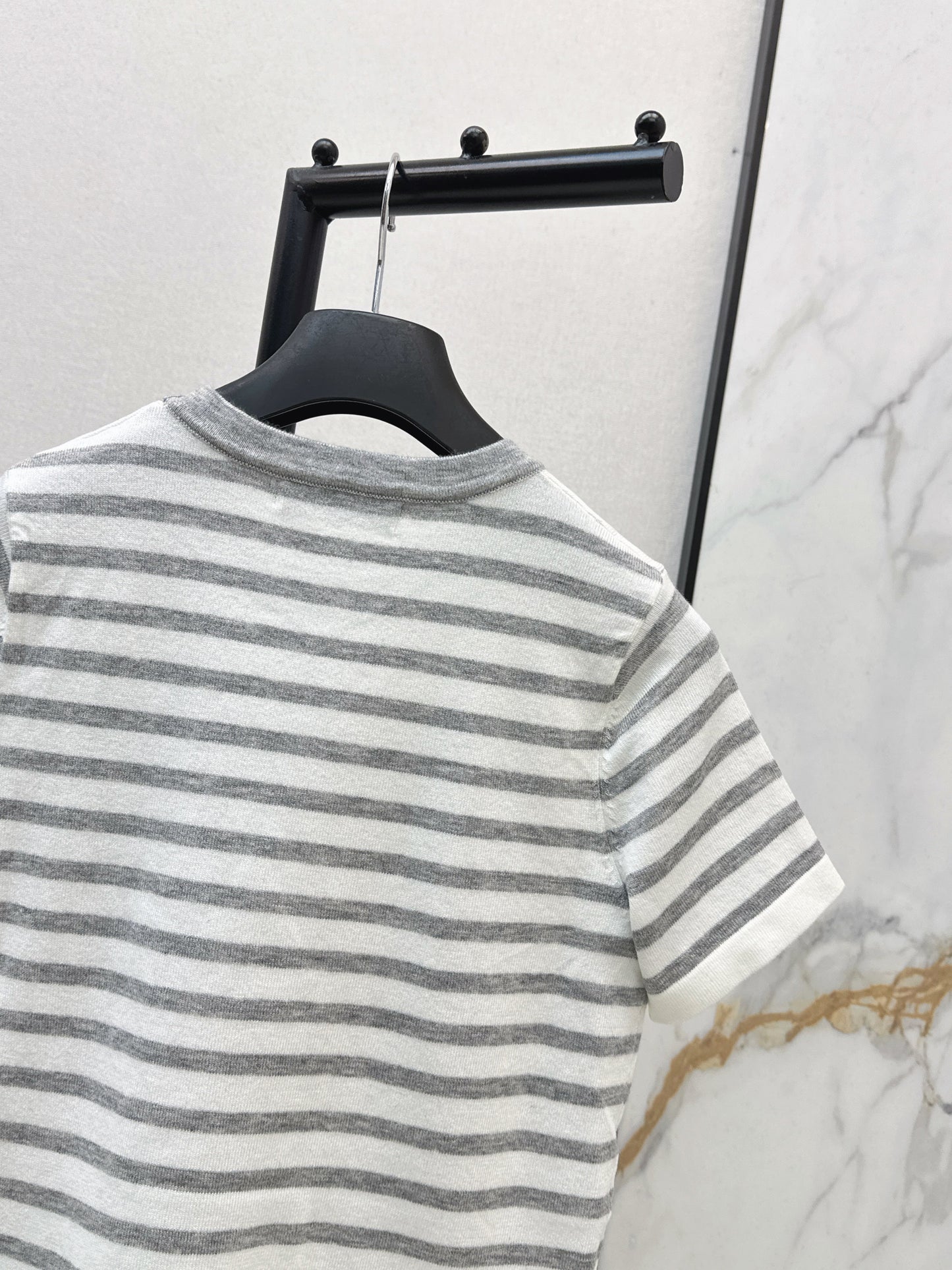 26SS NEUES gestreiftes Kurzarm-Strickteil