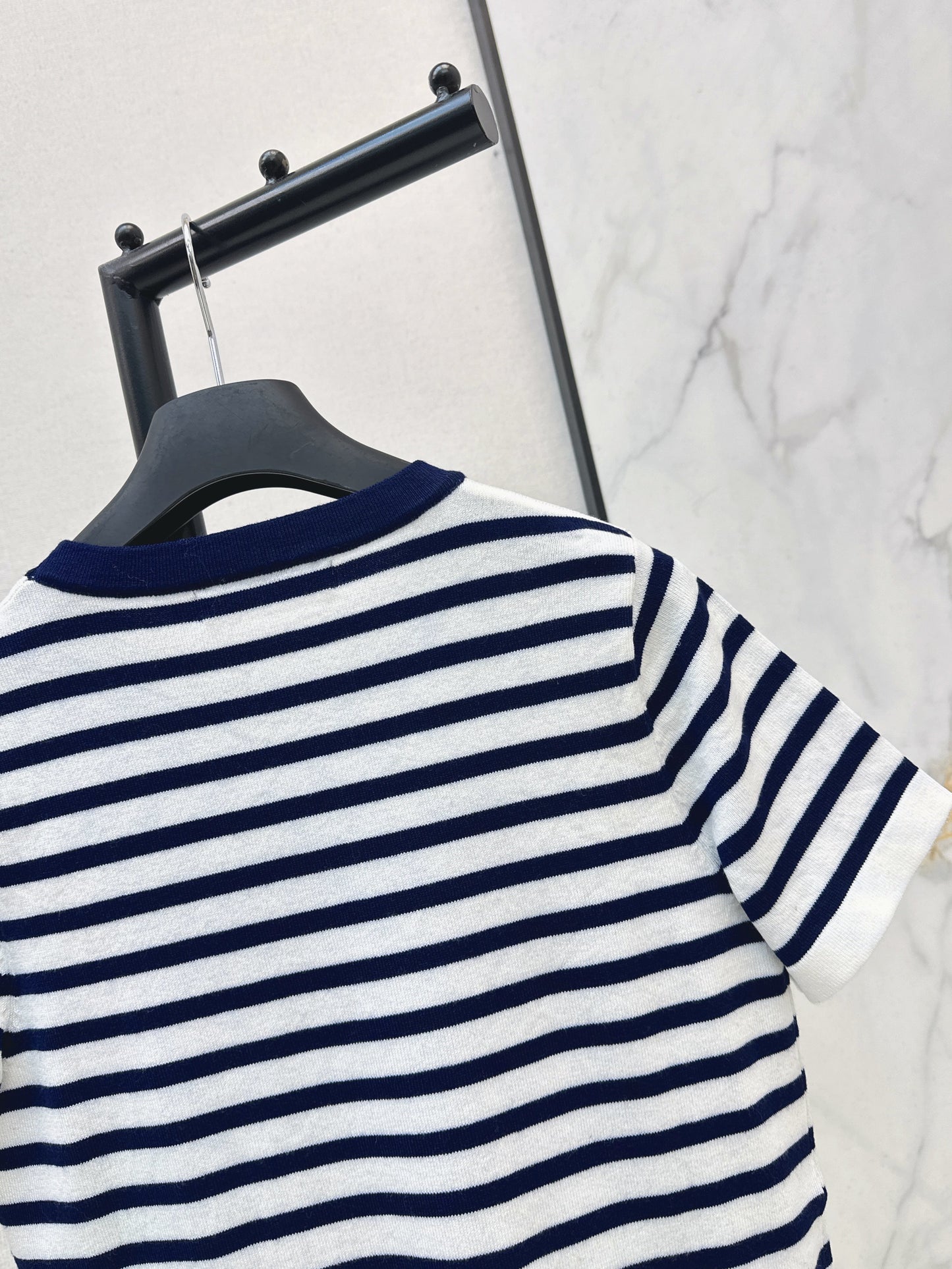 26SS NEUES gestreiftes Kurzarm-Strickteil