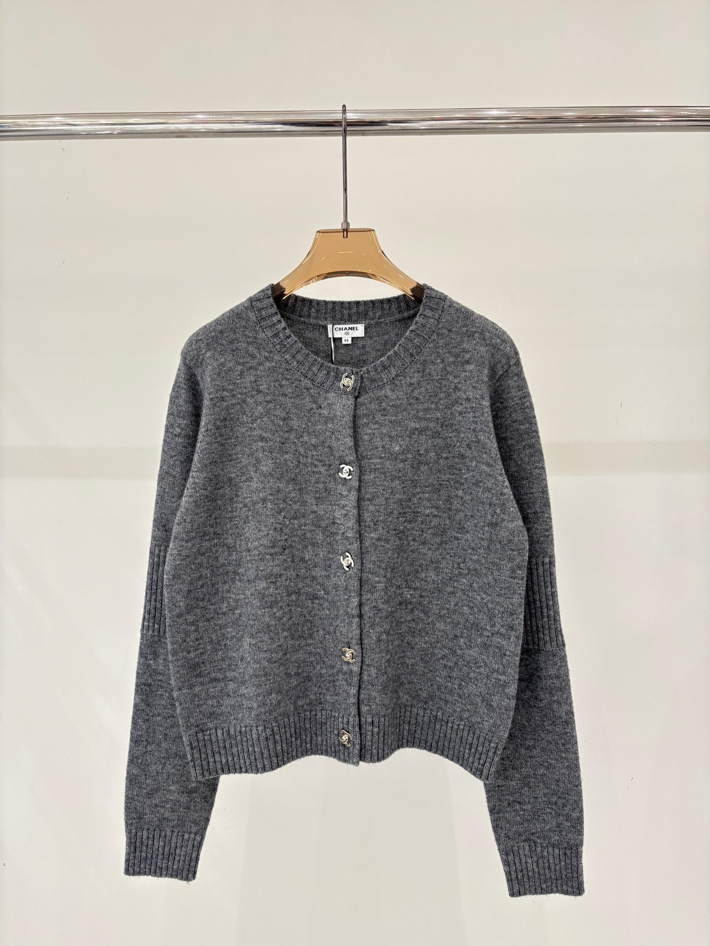 🔥HOT🔥26SS NEW popular round neck metal press button casual knitted cardigan