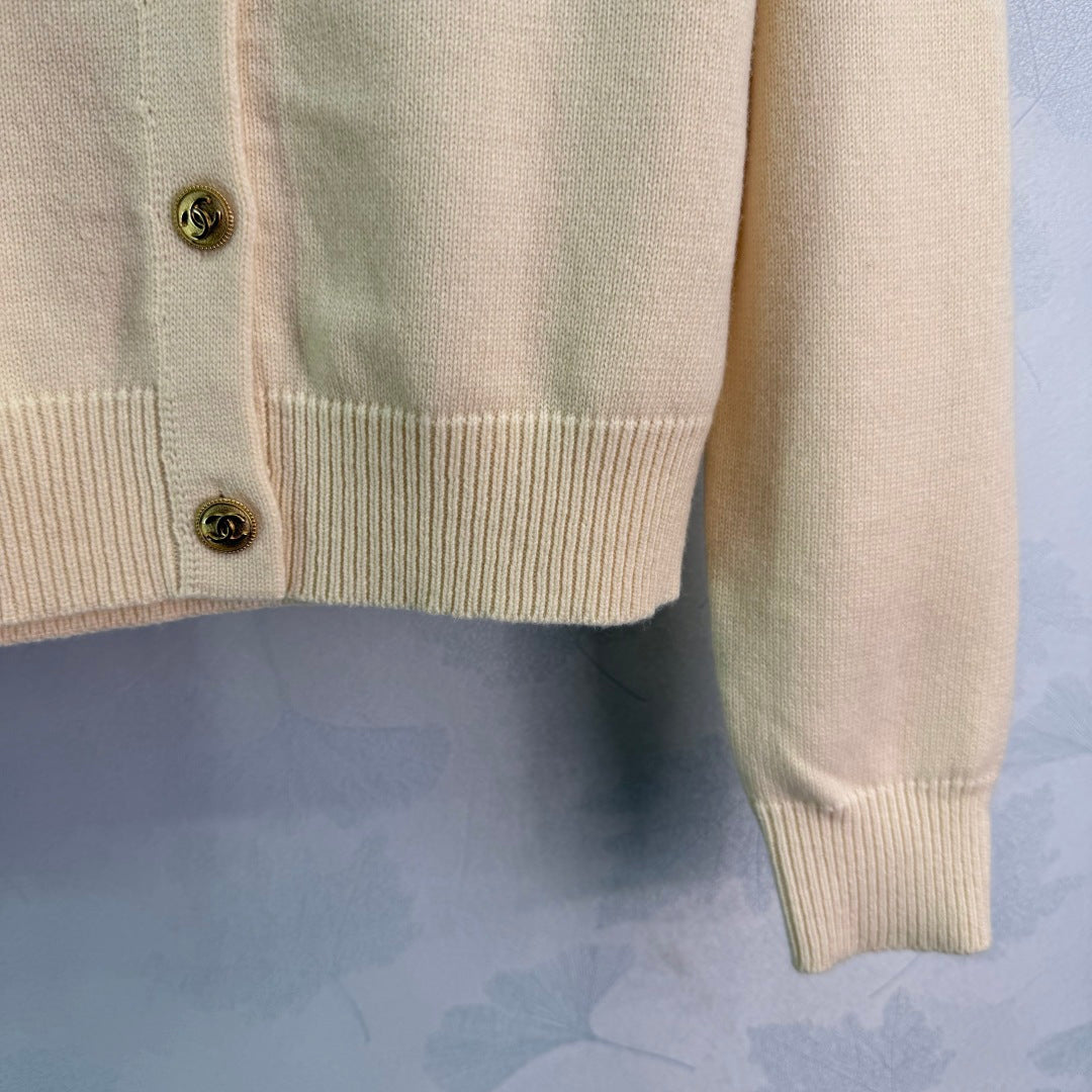 🔥HOT🔥26SS NEW Beige round neck metal button knitted cardigan