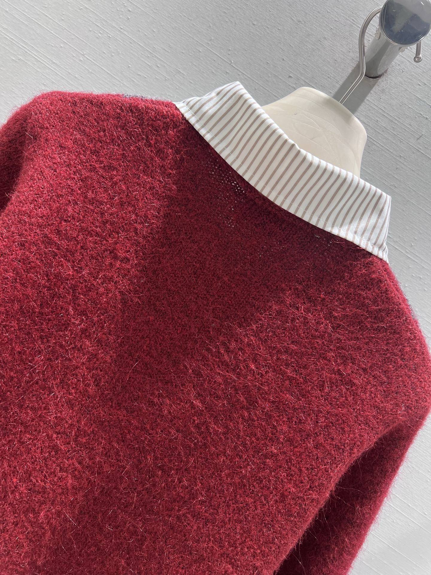 🔥HOT🔥26SS NEW Contrast color love diamond lapel knitted long-sleeved cardigan