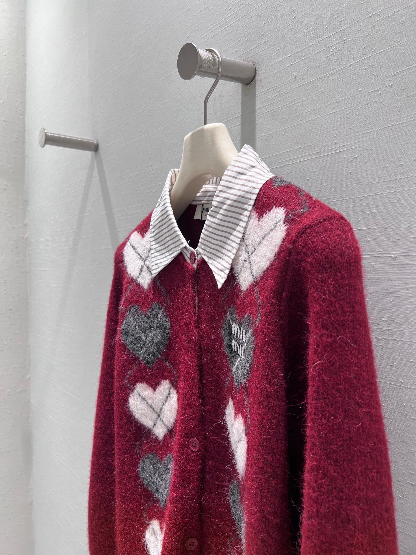 🔥HOT🔥26SS NEW Contrast color love diamond lapel knitted long-sleeved cardigan
