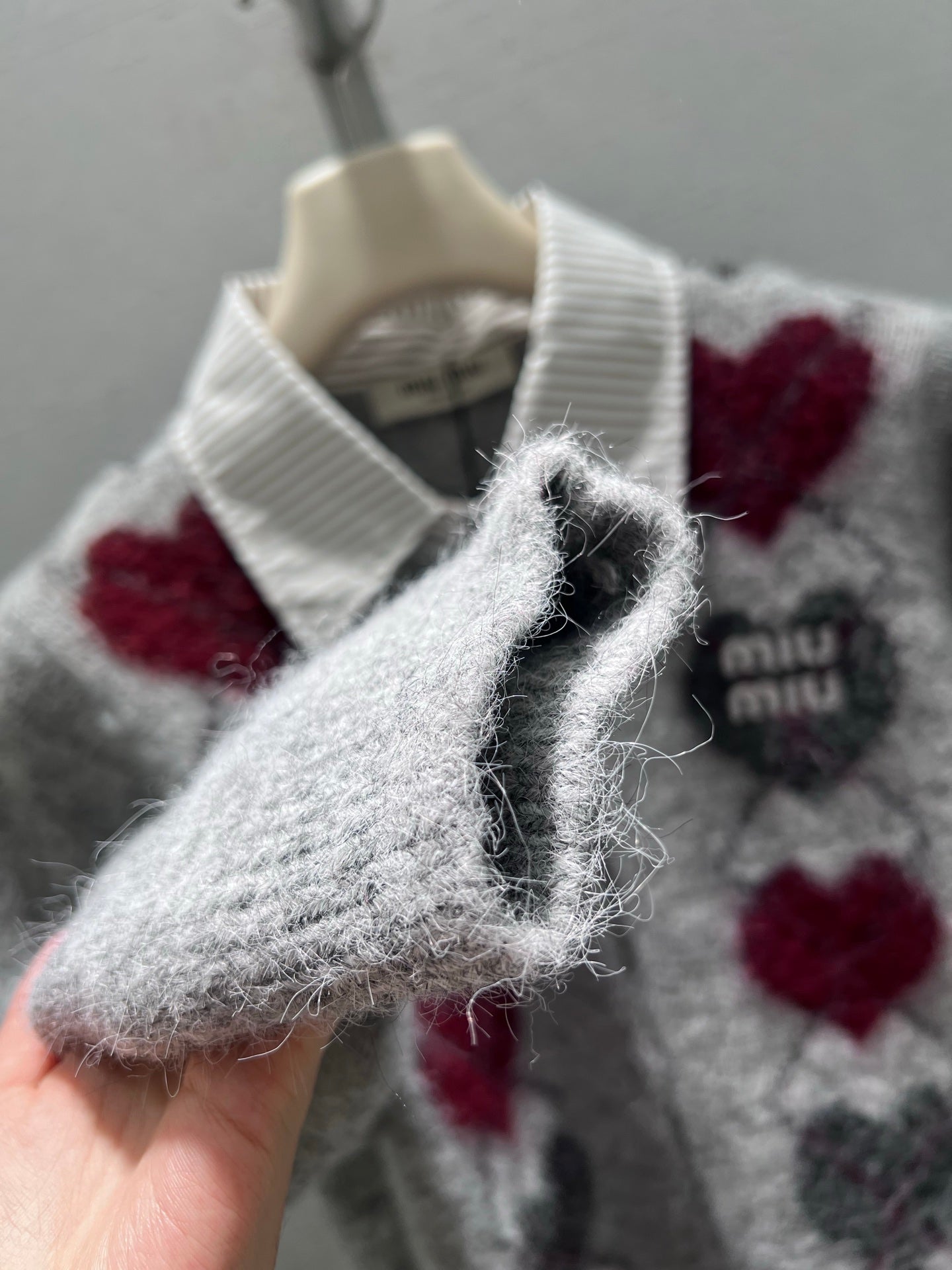 🔥HOT🔥26SS NEW Contrast color love diamond lapel knitted long-sleeved cardigan