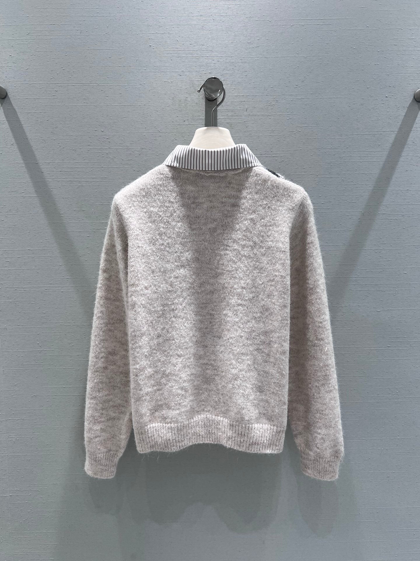 🔥HOT🔥26SS NEW Contrast color love diamond lapel knitted long-sleeved cardigan