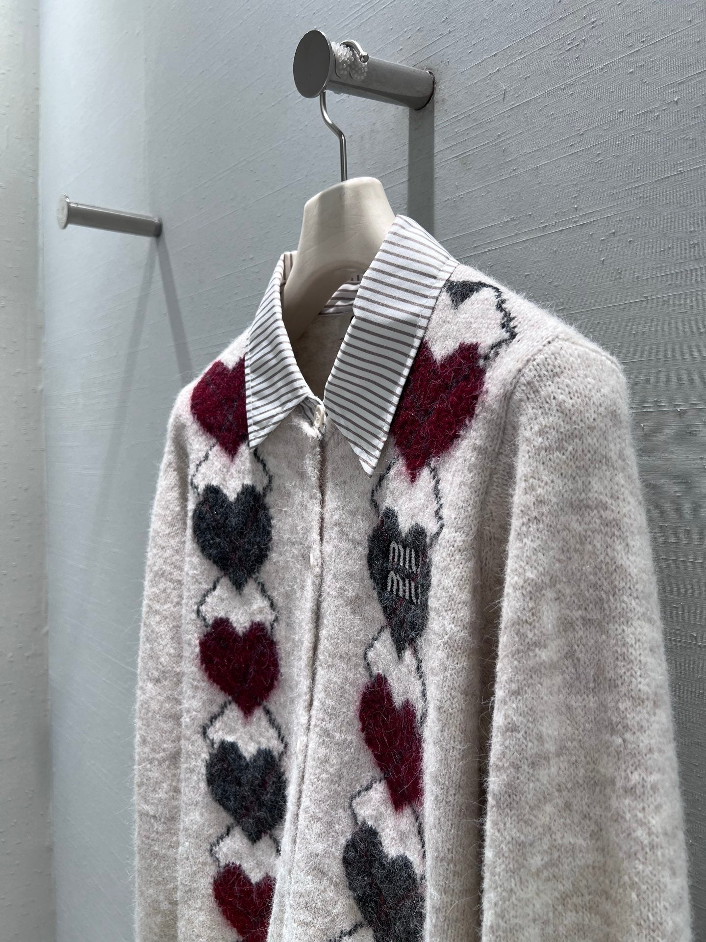 🔥HOT🔥26SS NEW Contrast color love diamond lapel knitted long-sleeved cardigan