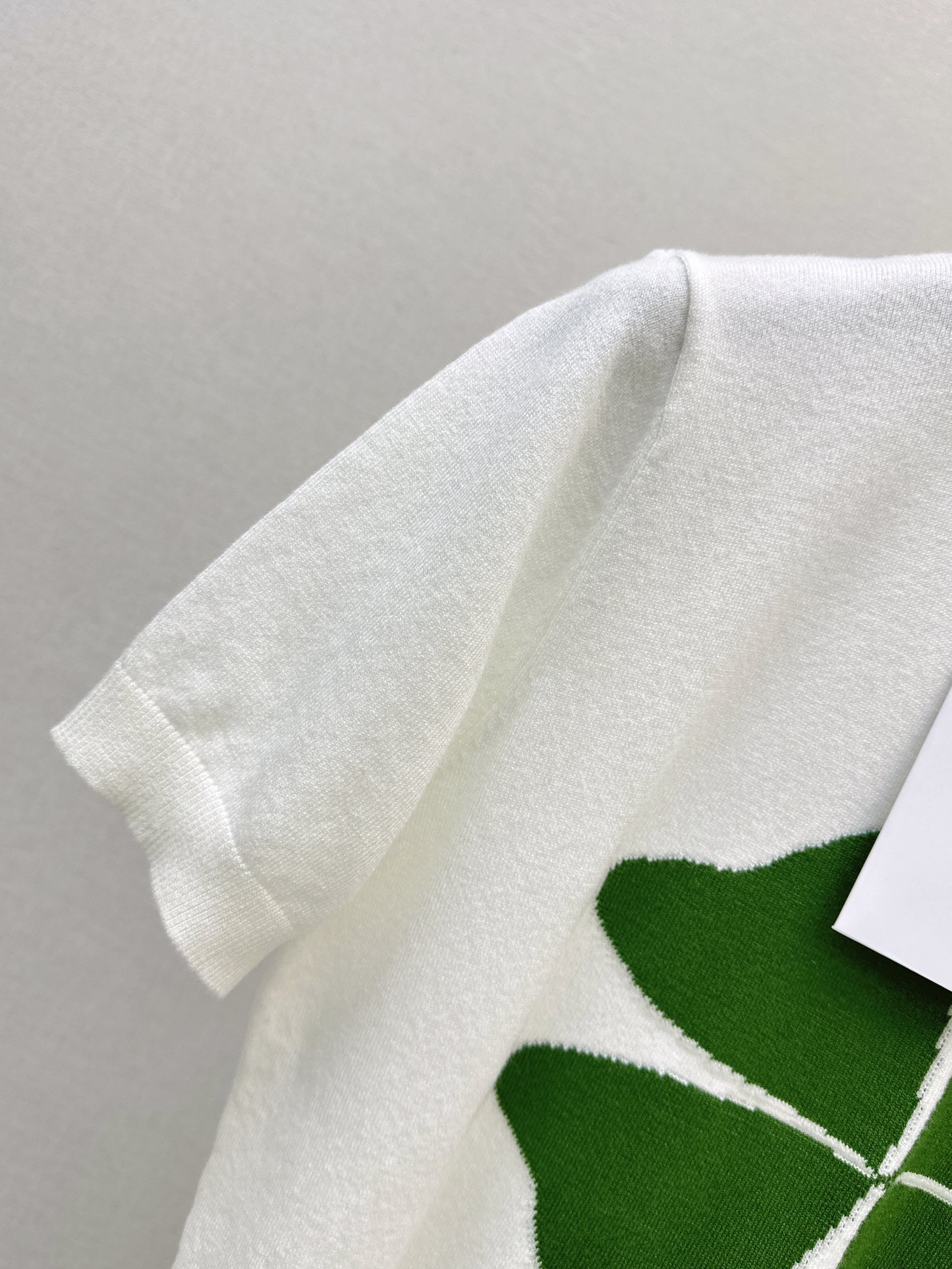 26SS NEUER Glücks-Kleeblatt-Strickpullover mit kurzen Ärmeln