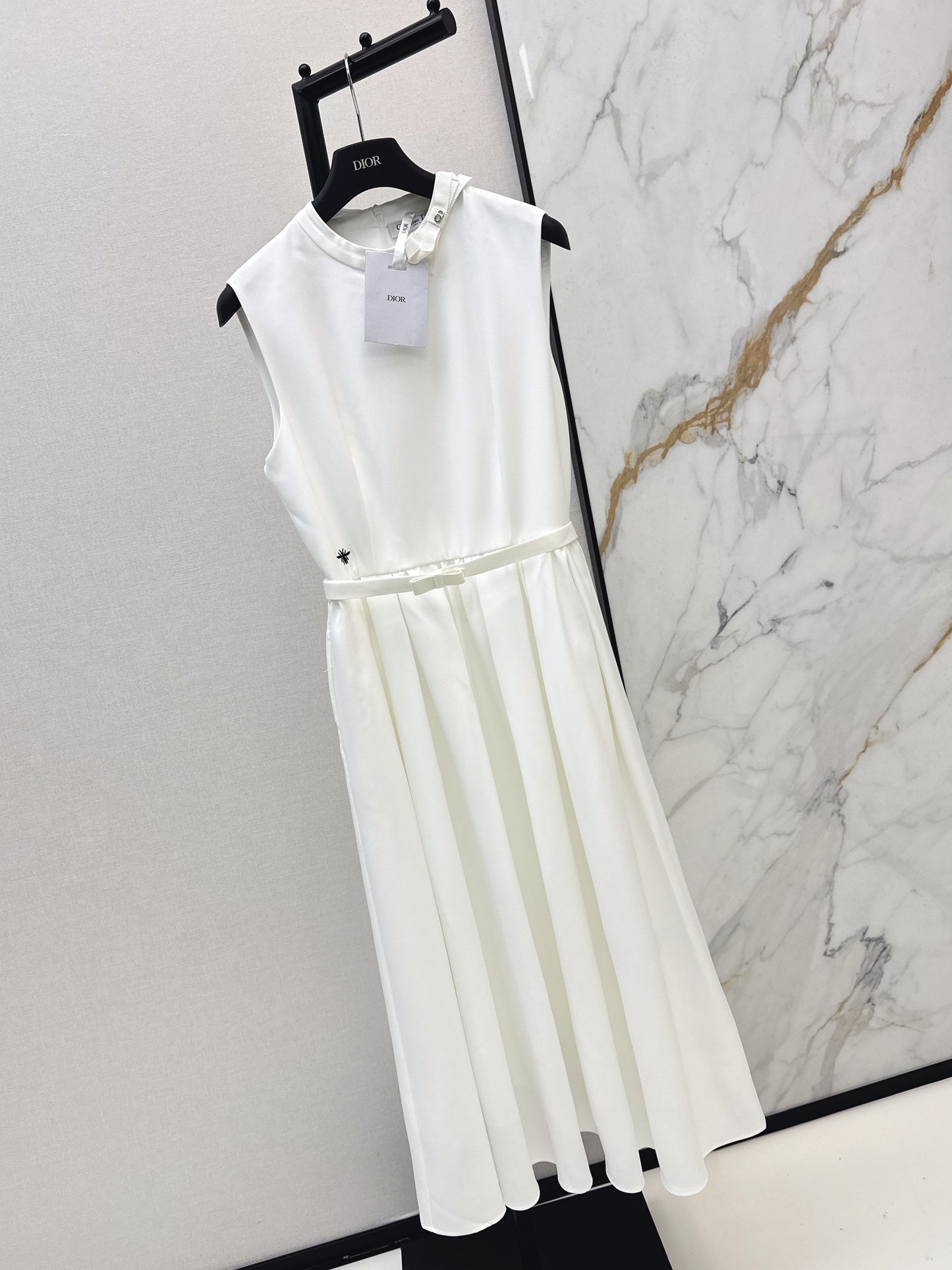 26SS NEW Bow-embellished long sleeveless dress