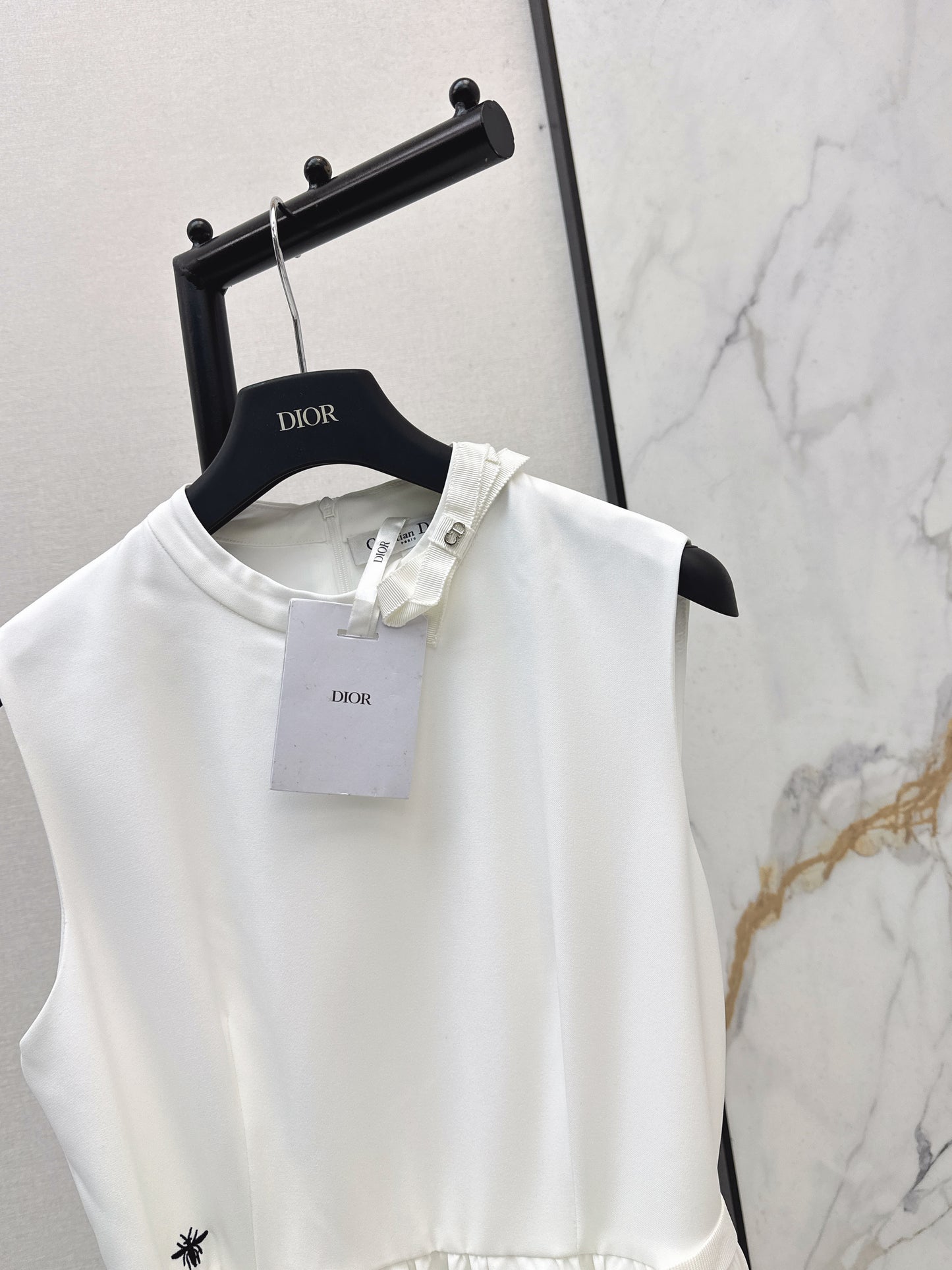 26SS NEW Bow-embellished long sleeveless dress