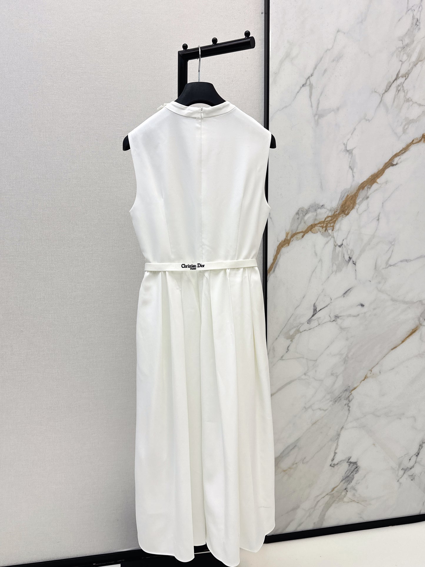 26SS NEW Bow-embellished long sleeveless dress