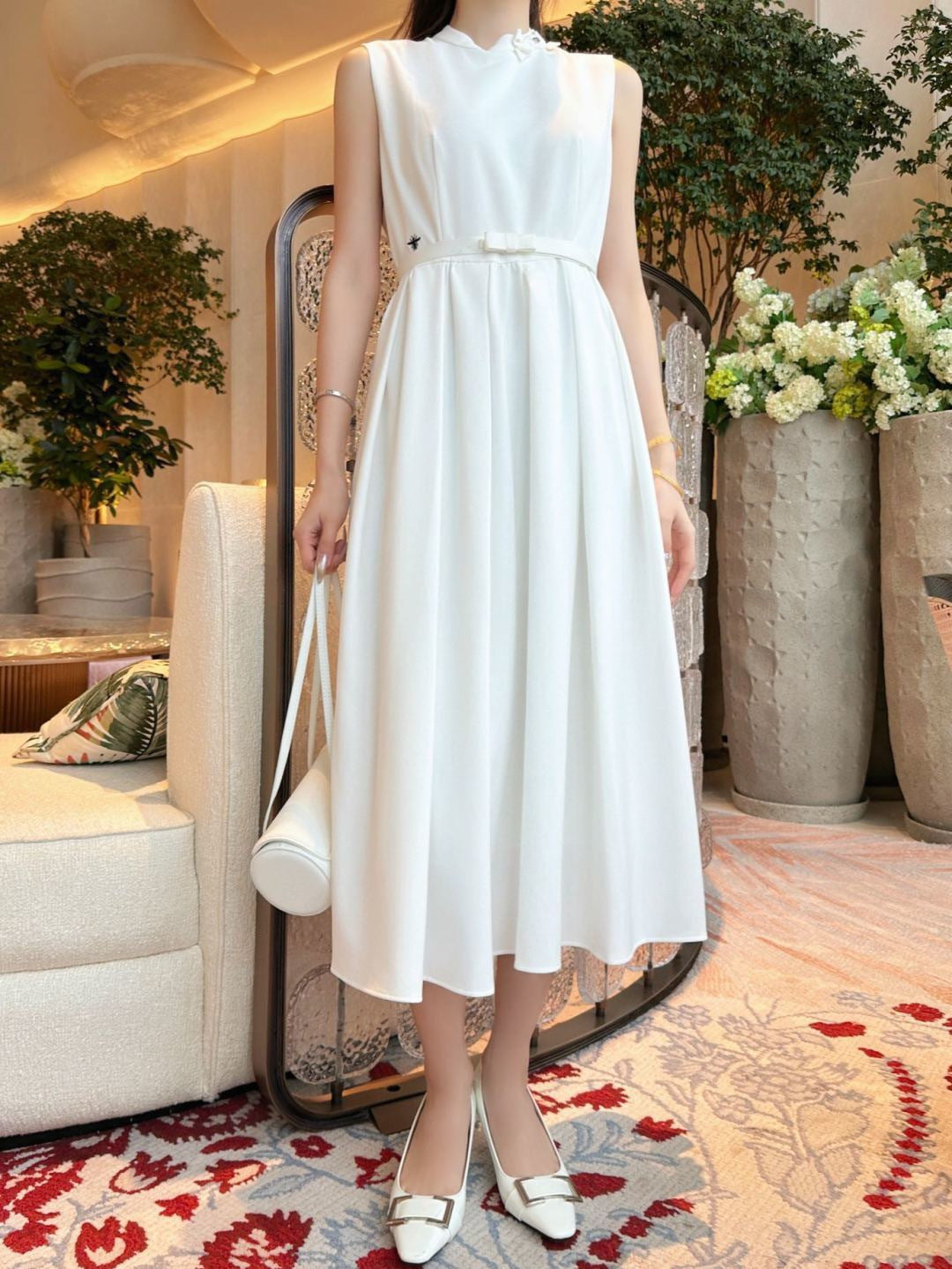 26SS NEW Bow-embellished long sleeveless dress