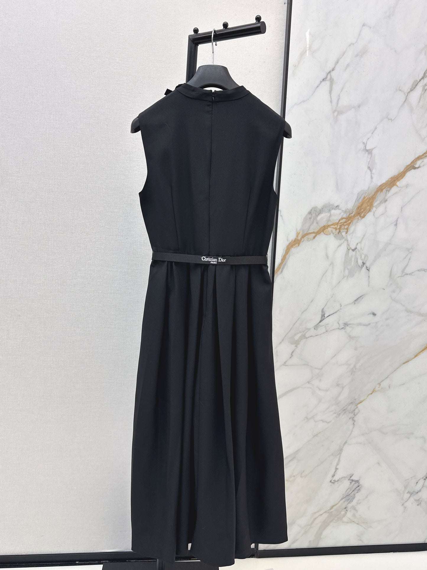 26SS NEW Bow-embellished long sleeveless dress