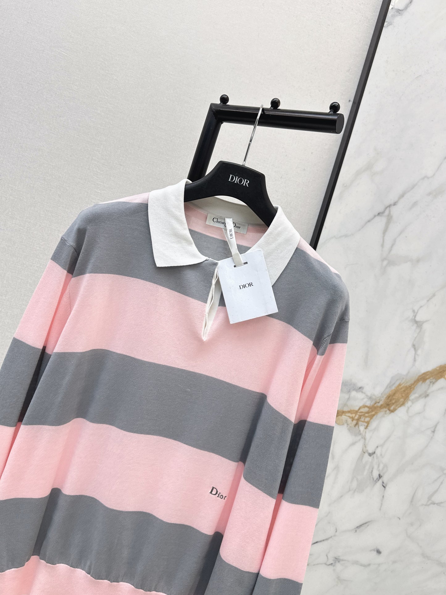 26SS Nuevo Polo de Manga Larga con Rayas y Contraste de Color
