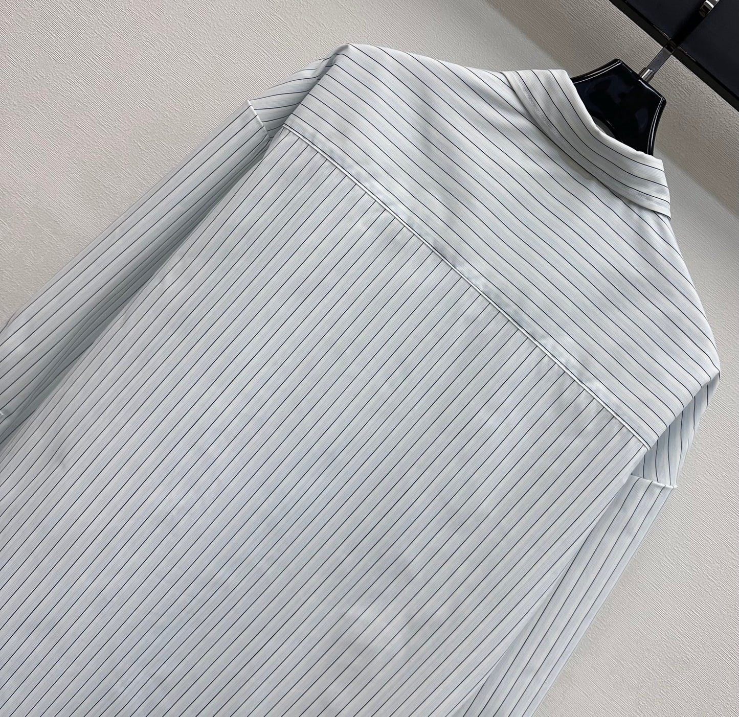 🔥Höchste Qualität🔥26SS NEUES blau-weiß gestreiftes Langarmhemd