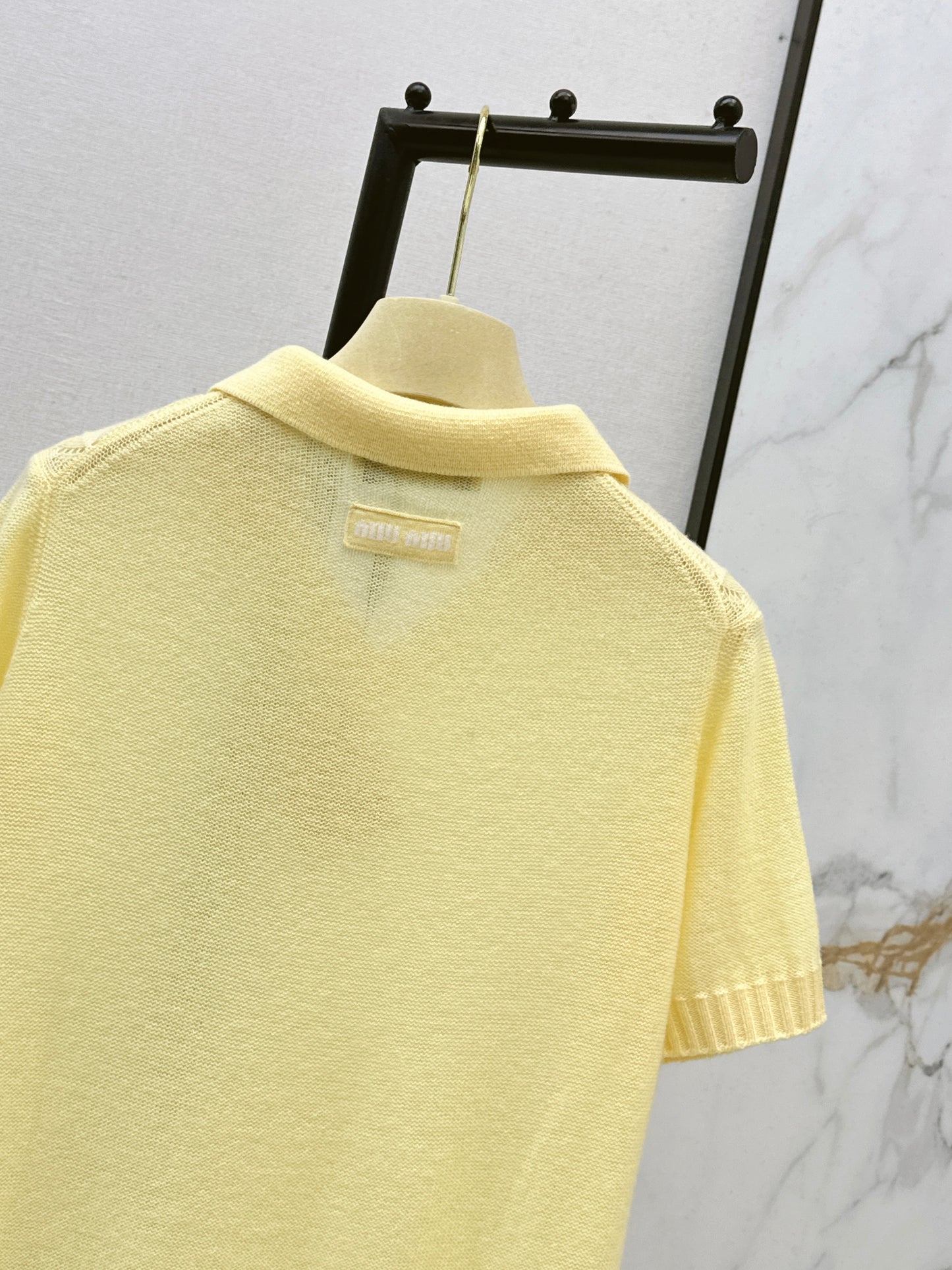 26SS NEUES Gestricktes Kurzarm-Poloshirt