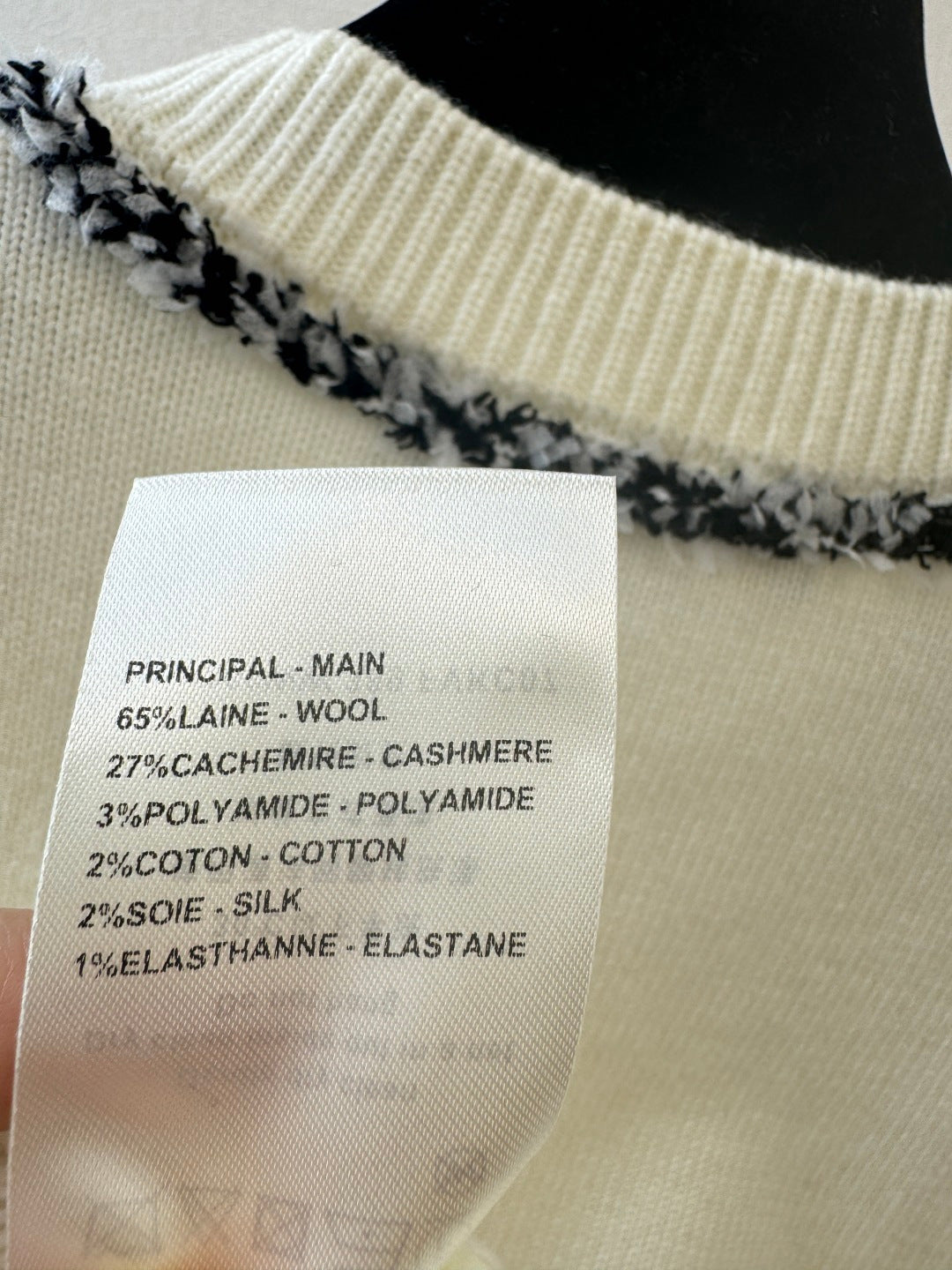 26SS NEU Kontrastfarbener Jacquard Perlenstickerei Rundhals Langarm-Strickjacke