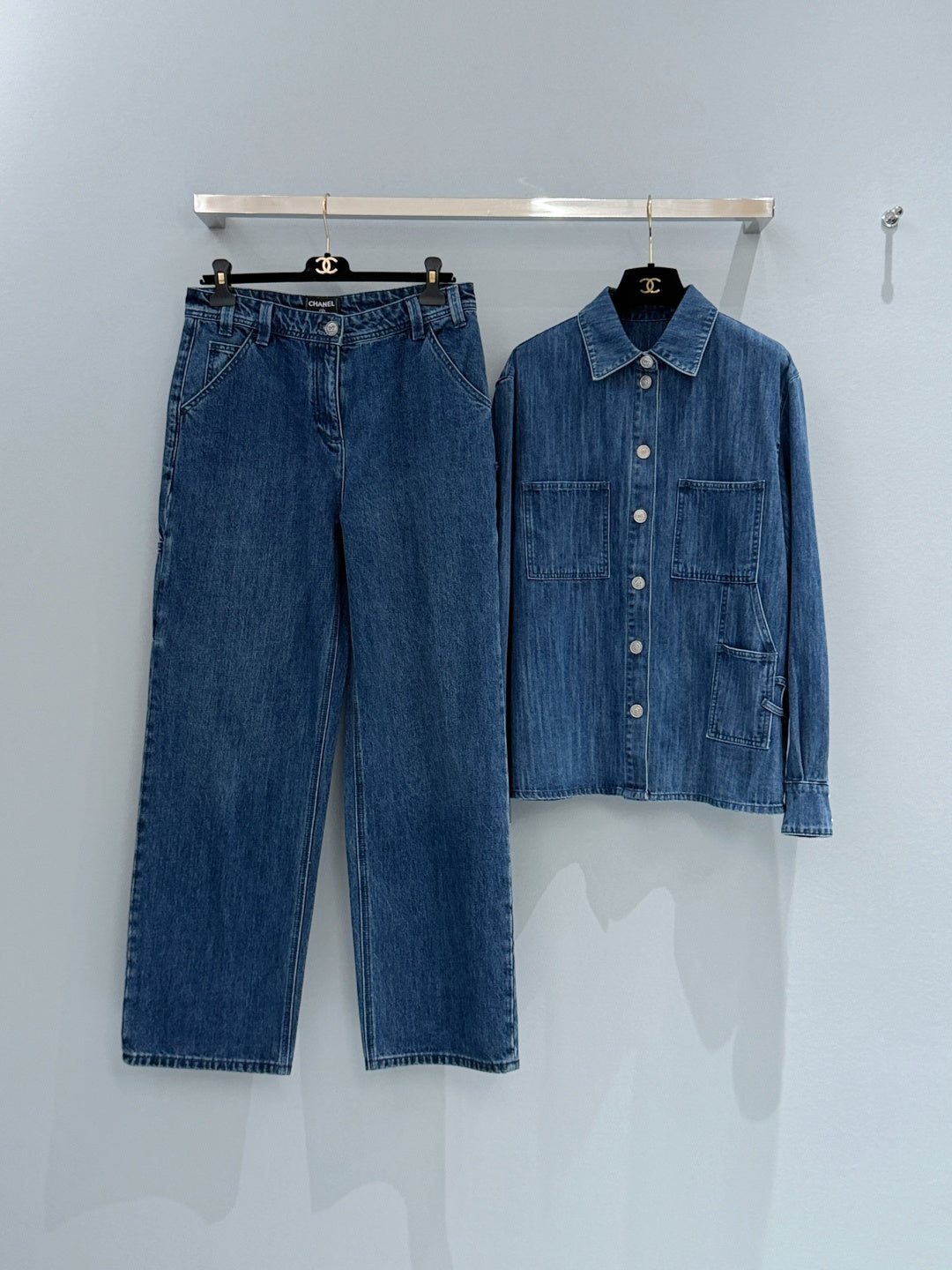 🔥Höchste Qualität🔥26SS NEUE blaue Jeanshemdjacke mit Waschung
