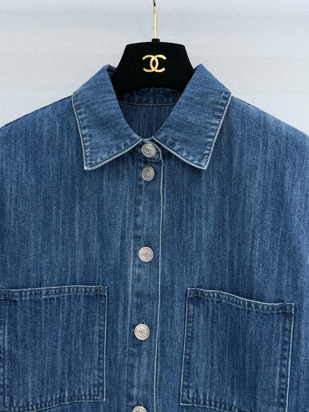 🔥Höchste Qualität🔥26SS NEUE blaue Jeanshemdjacke mit Waschung