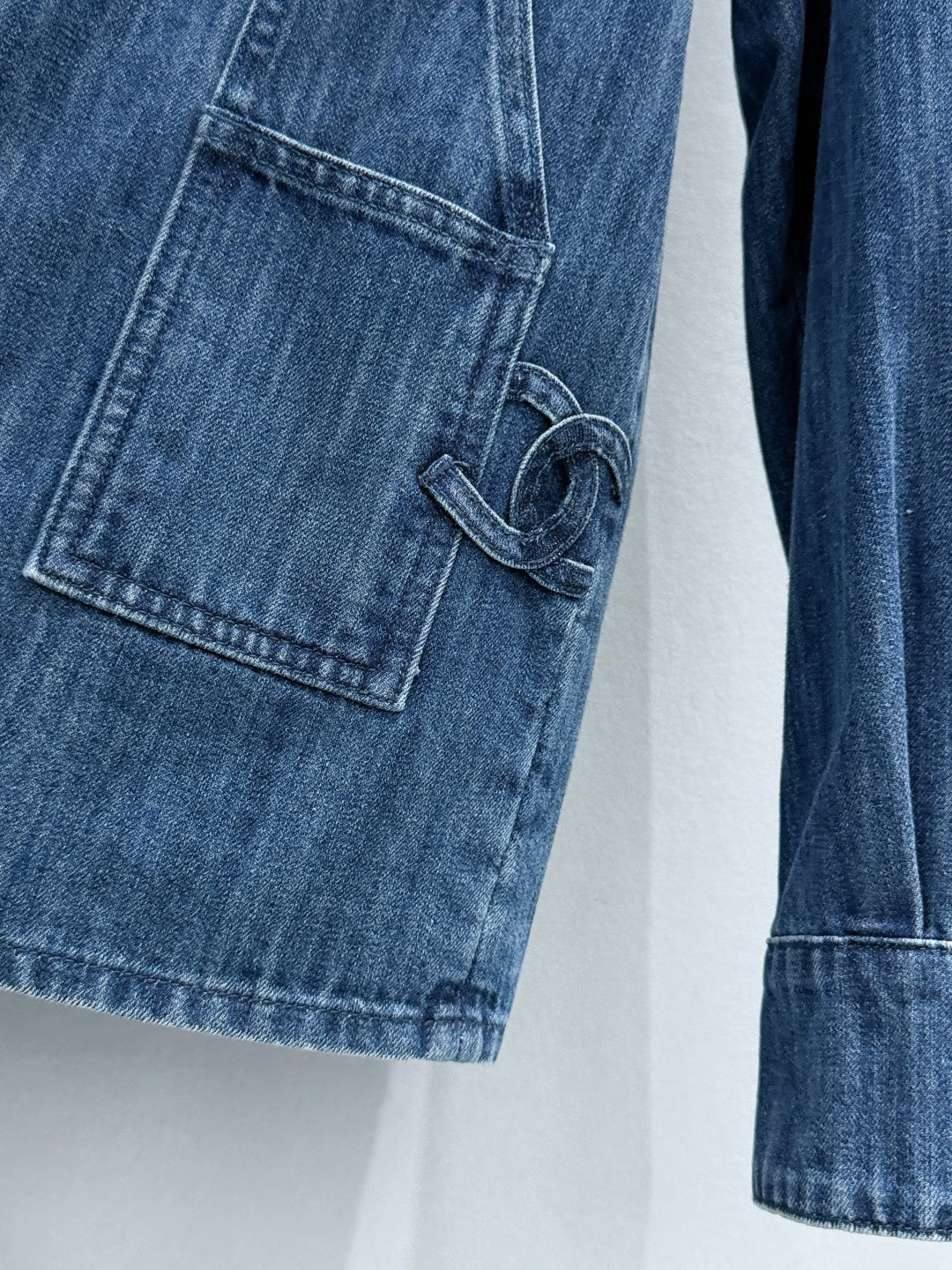 🔥Höchste Qualität🔥26SS NEUE blaue Jeanshemdjacke mit Waschung