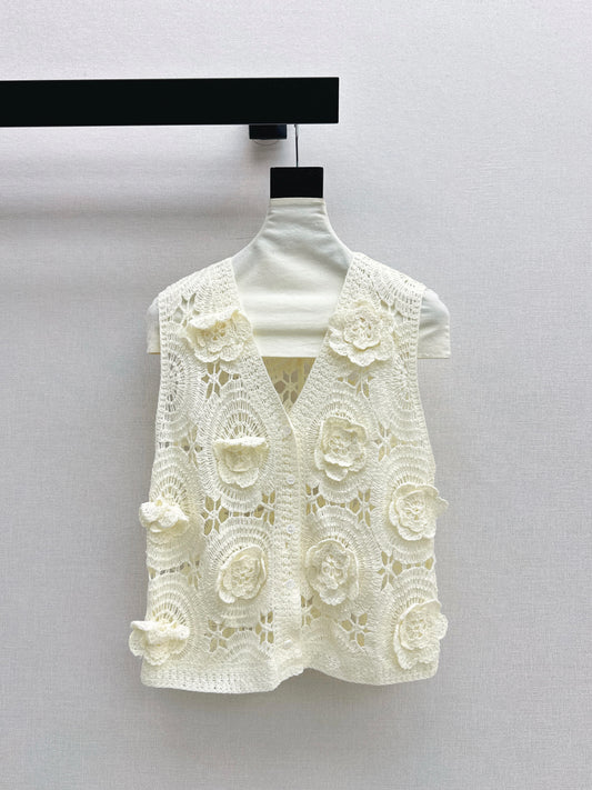 26SS NEW Three-dimensional hand-crocheted short knitted vest