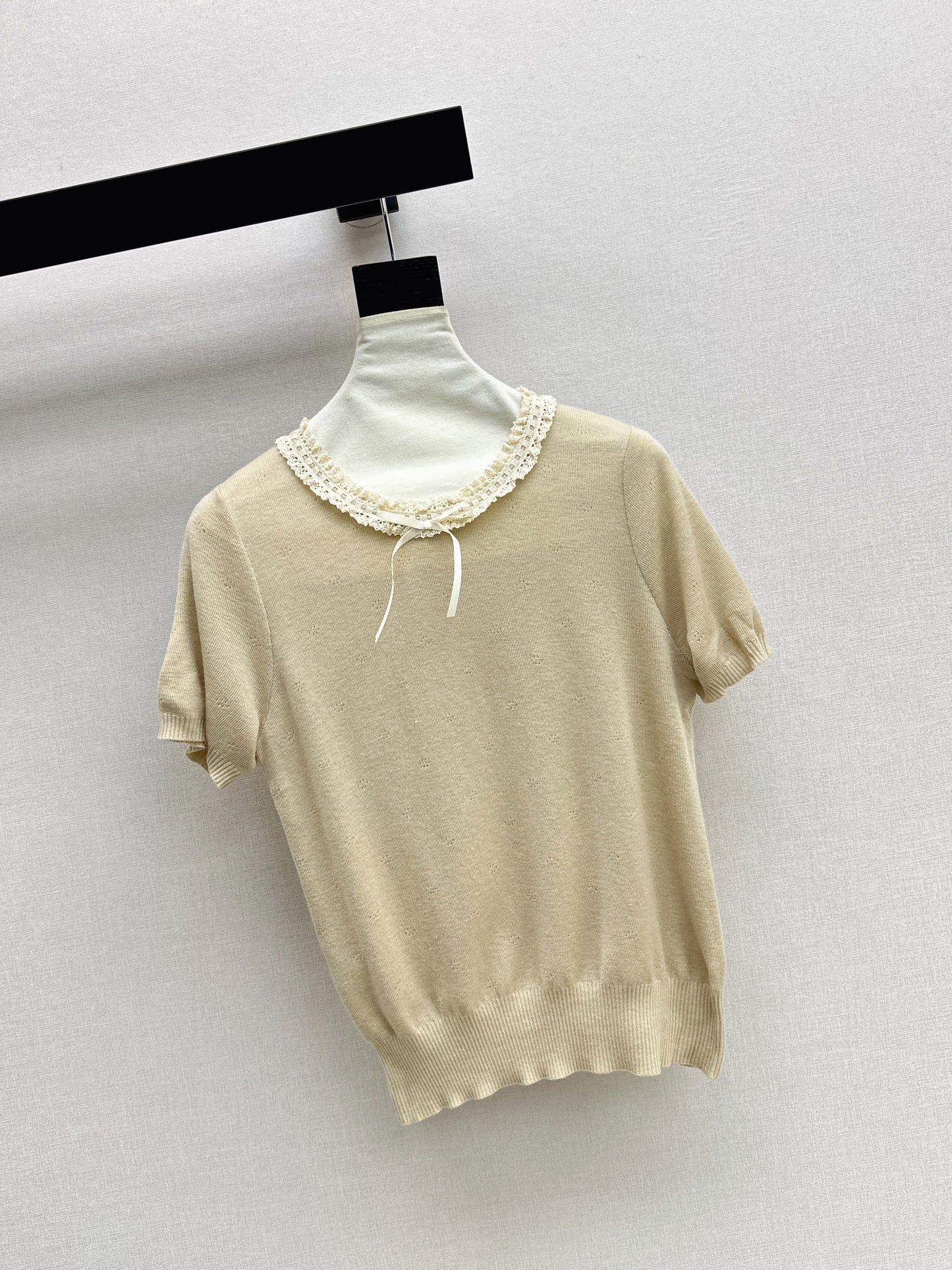 26SS NEW Age-reducing French sweater