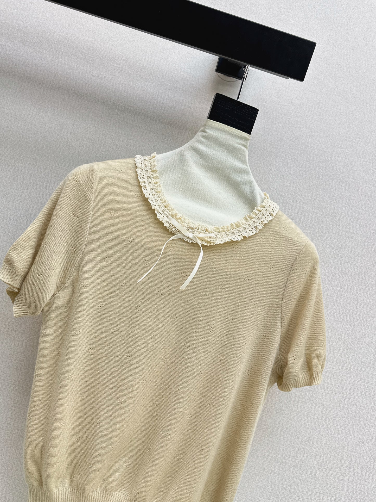 26SS NEW Age-reducing French sweater