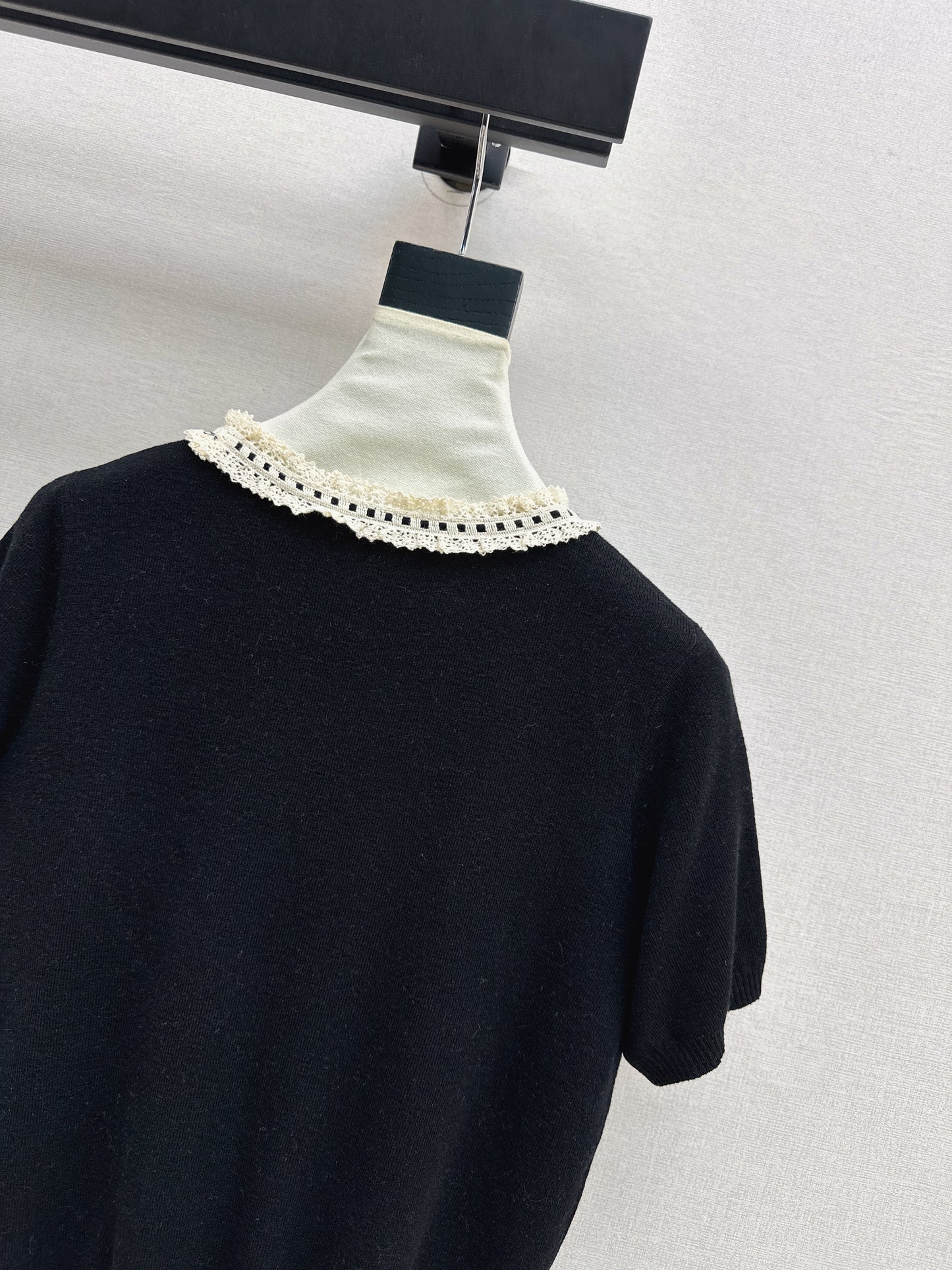 26SS NEW Age-reducing French sweater