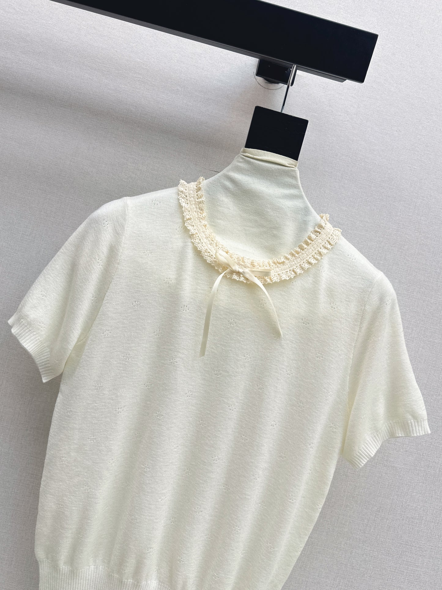 26SS NEW Age-reducing French sweater
