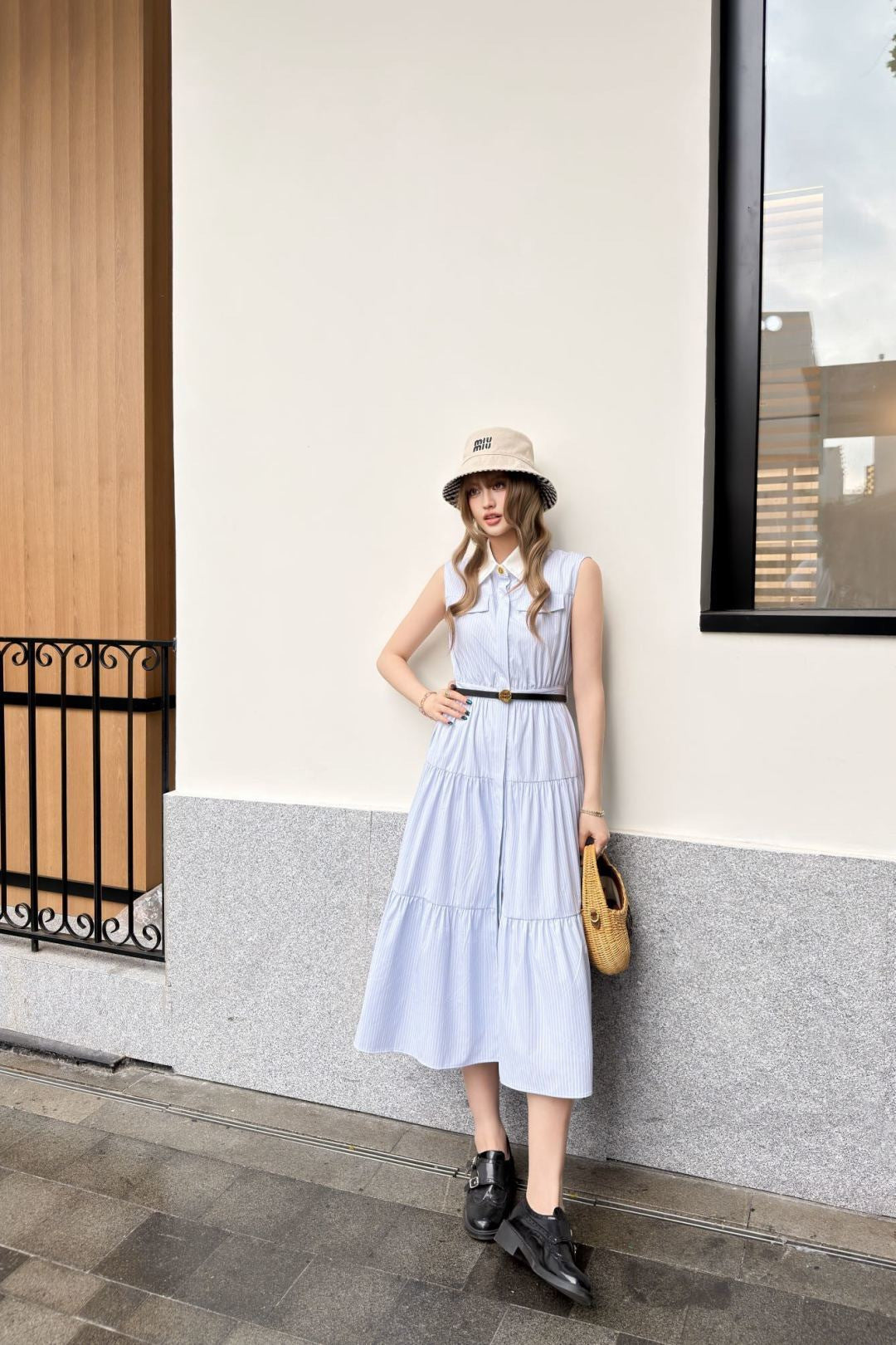 26SS NEW Contrast color lapel long dress