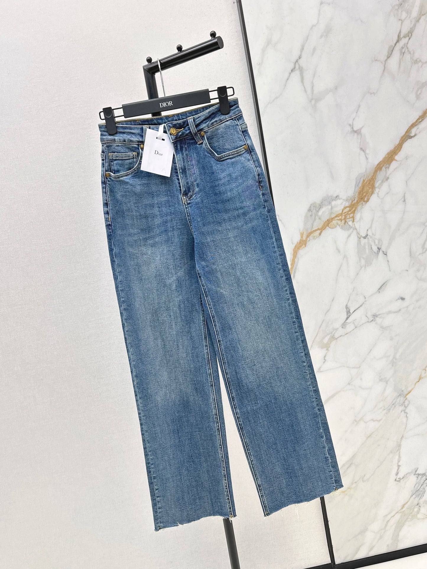 26SS NEUE Straight Jeans