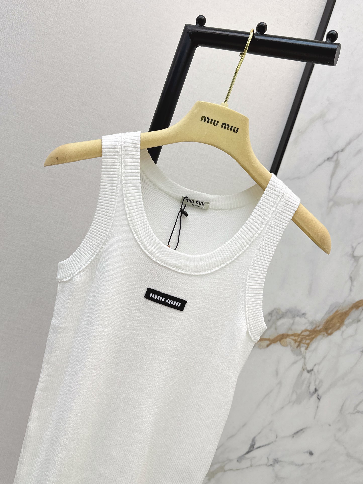 26SS NEW Logo-embellished sleeveless tank top
