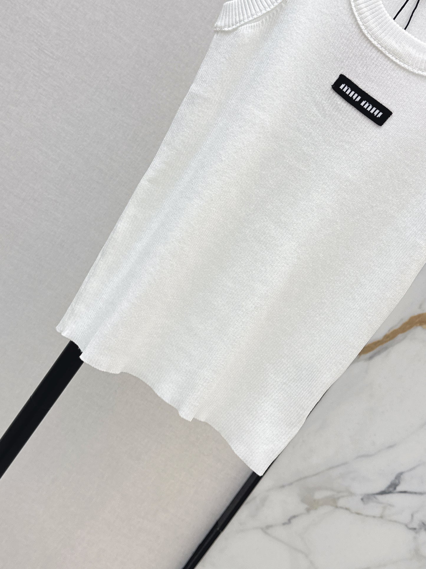 26SS NEW Logo-embellished sleeveless tank top