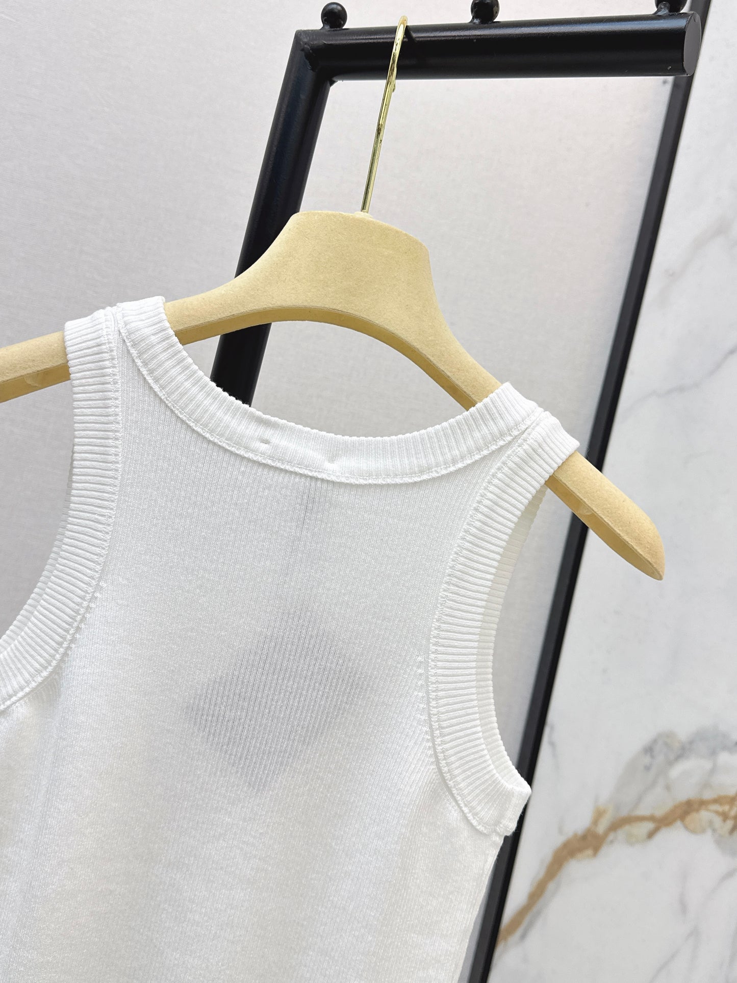 26SS NEW Logo-embellished sleeveless tank top